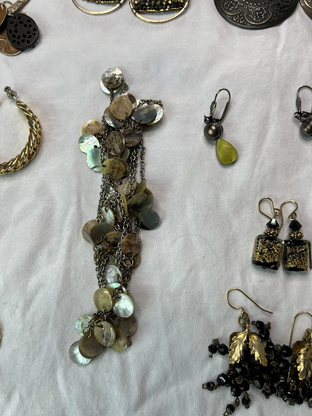 11 pc Jewelry Lot Vintage modern matching Earring sets & Necklaces5