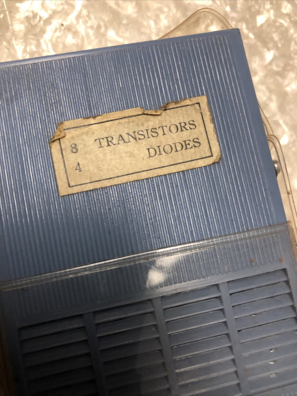 NOBILITY 12 - TRANSISTOR RADIO WITH CLEAR CASE2