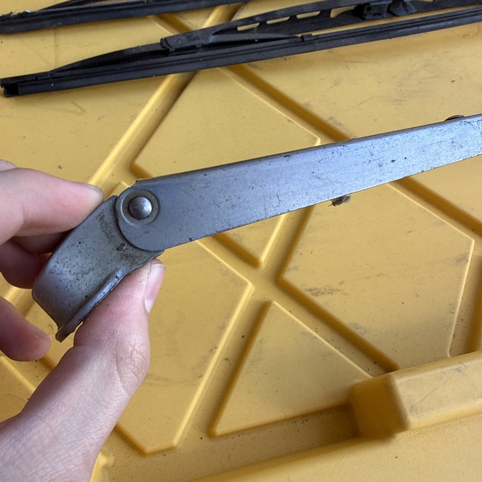Set of Three VTG Windshield Wiper Blades Classic Car Hot Rod 18”&15" ANCO TRICO9