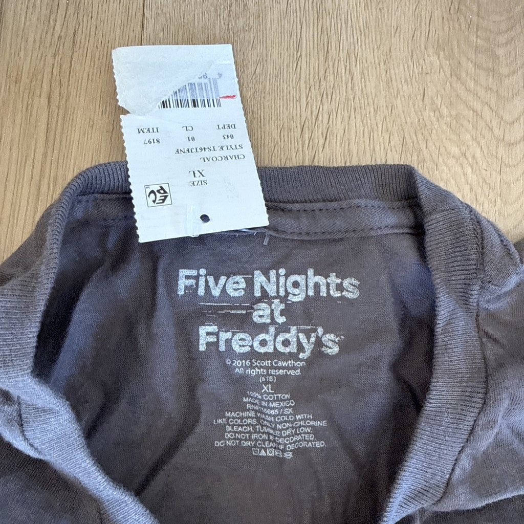 Five Nights at Freddy's Fazbear's Pizza Men's T-Shirt NWT Size XL2
