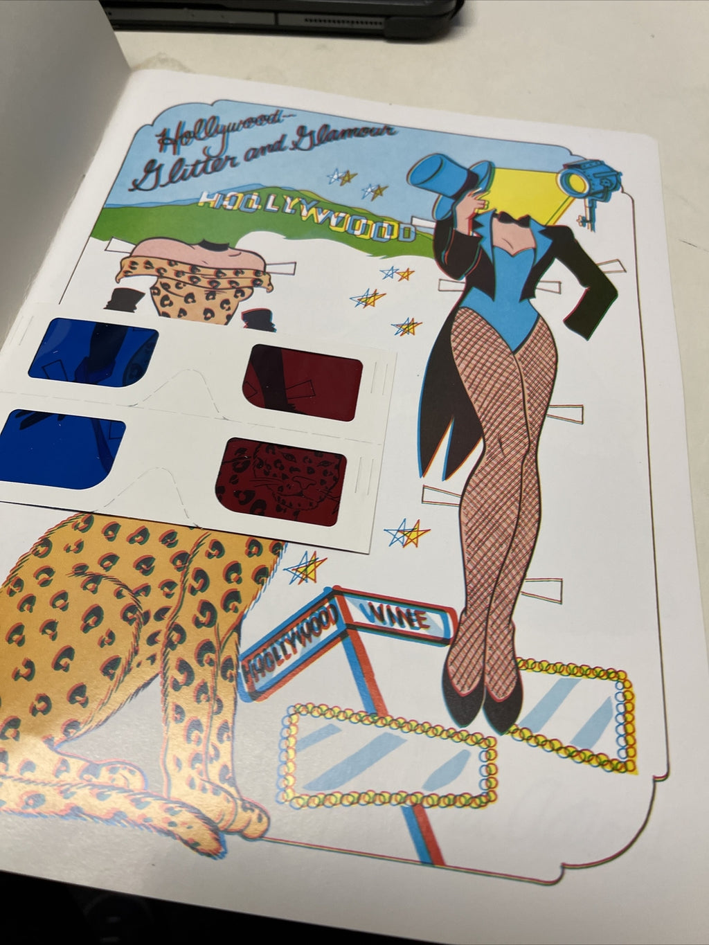 Vintage Paper Doll Hollywood 3D W Glasses/viewer By Trina Robbins 19881