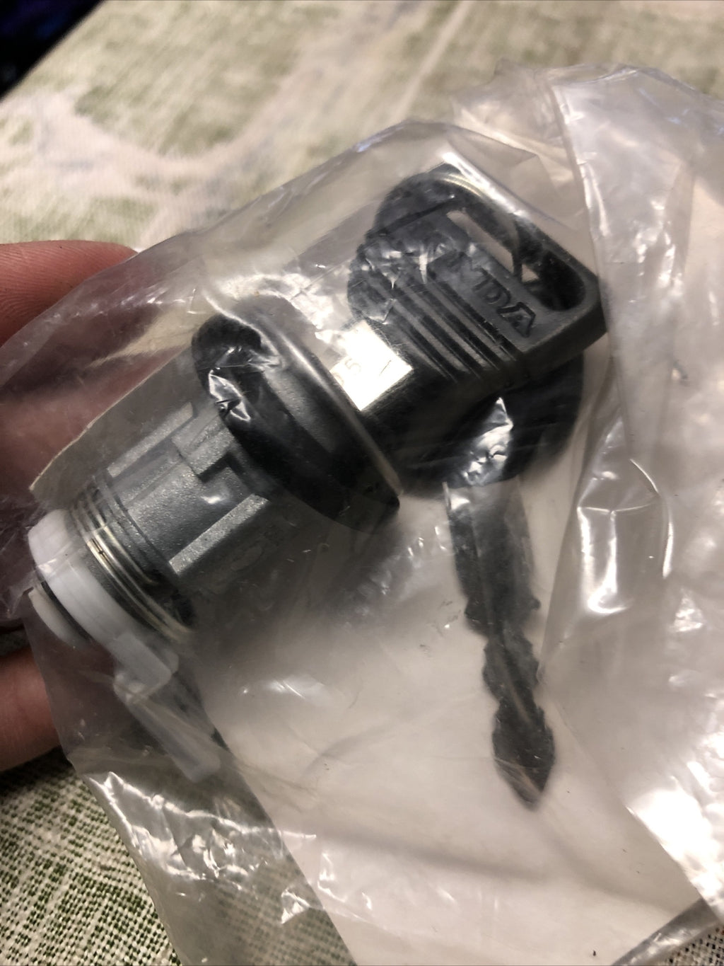 Honda Door Lock Fits Civic Models 1982-83 W/ 2 Keys D-19-1042