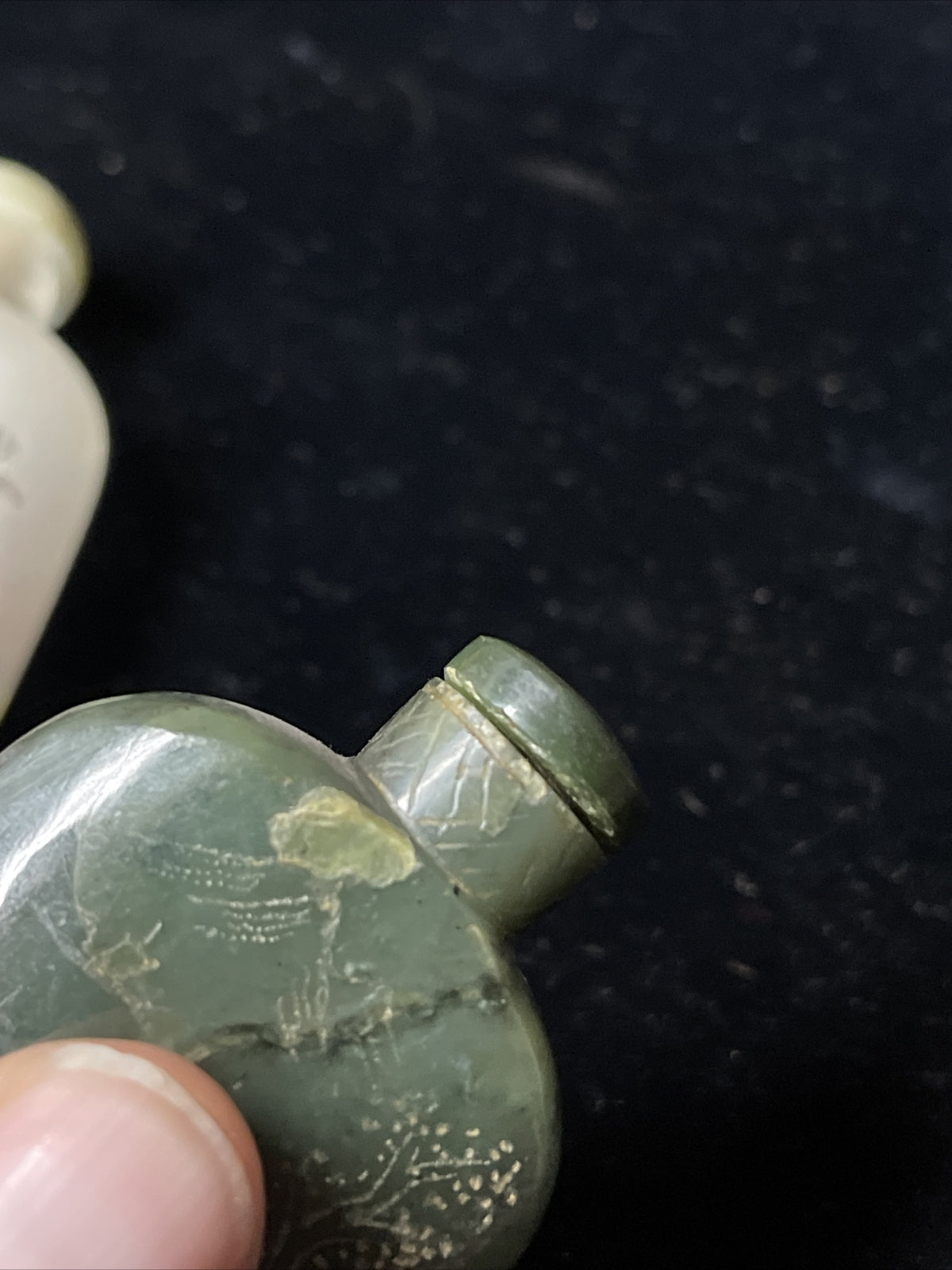 FINE ANTIQUE CHINESE painted JADE SNUFF BOTTLE w LID QING DYNASTY4