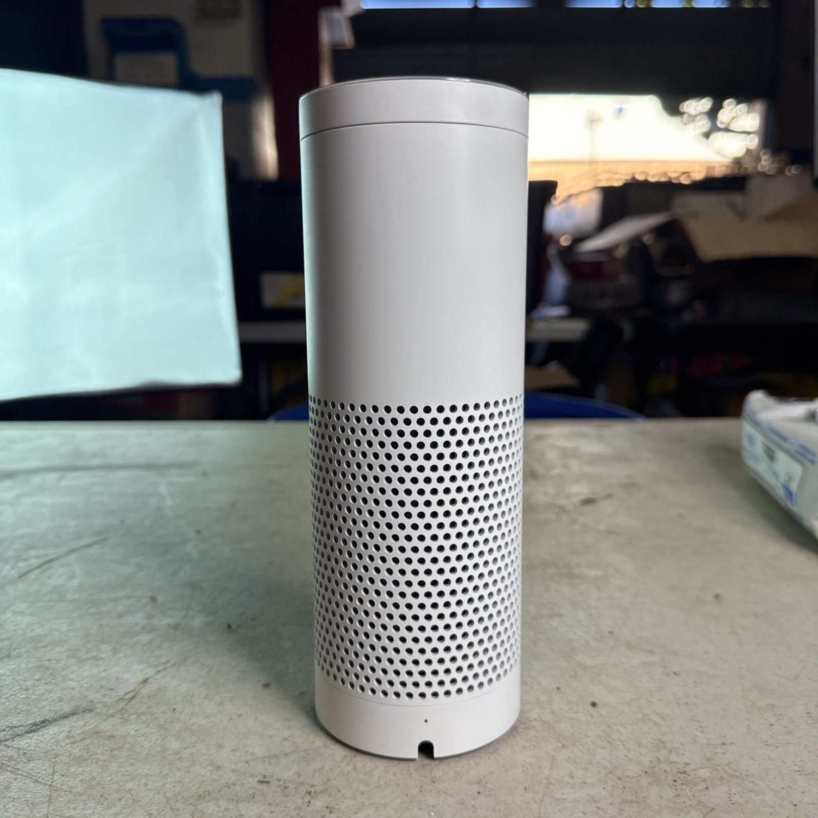 Amazon Echo Black Tower SK705DI 1st Generation Alexa Smart Speaker - WHITE Tower3