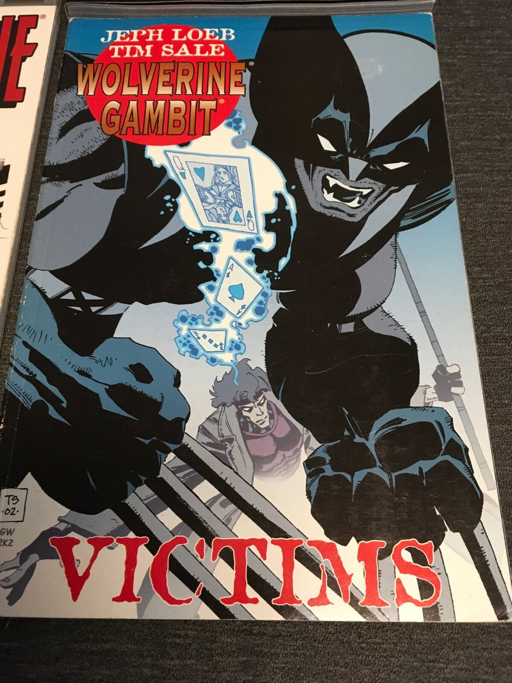 Lot of 4 Marvel Comic Books x-men;; District X;; Wolverine;; Marvel Knights1