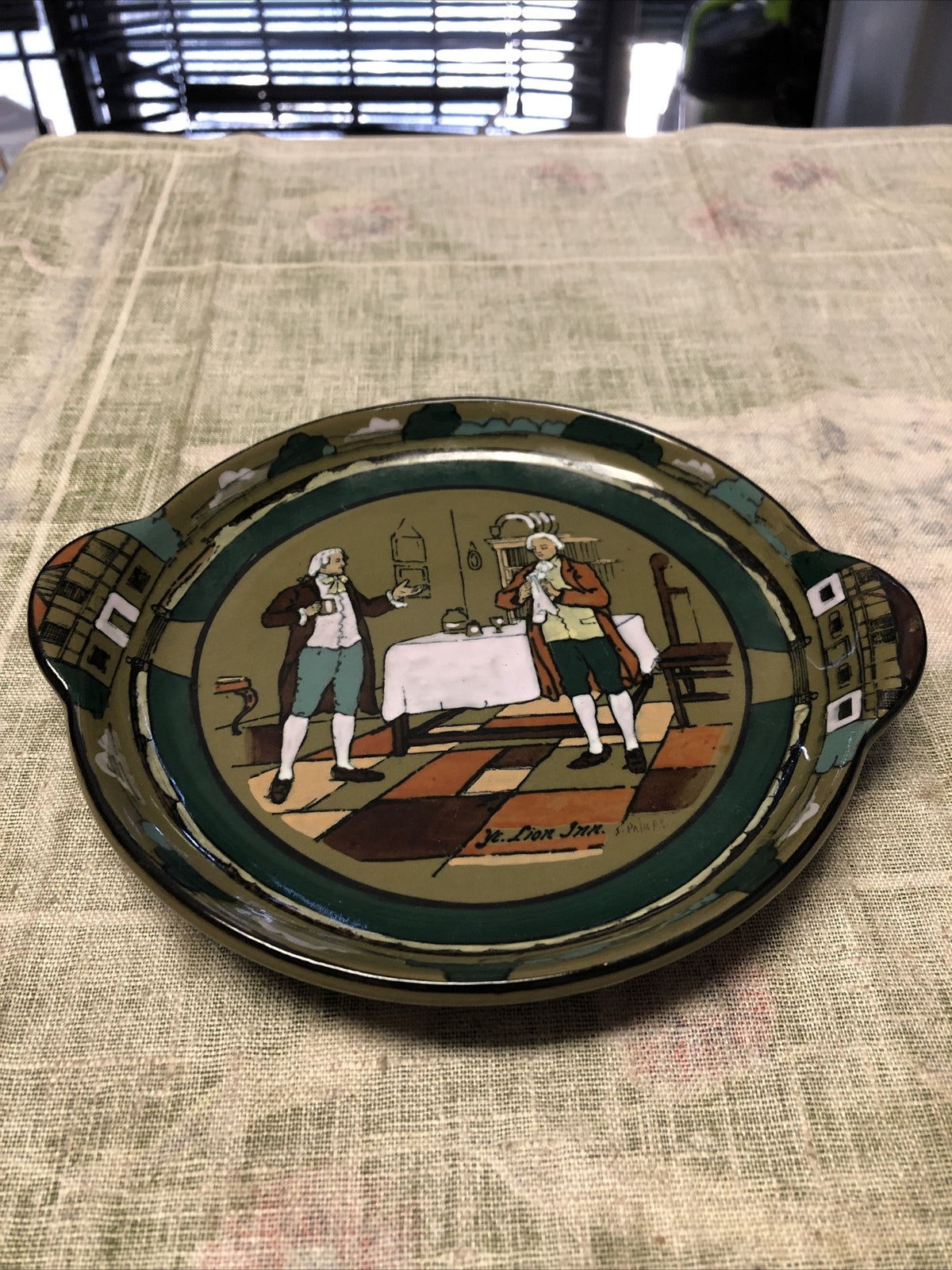 1908 BUFFALO POTTERY DELDARE WARE CALLING CARD TRAY (YE LION INN) 8”x7”1