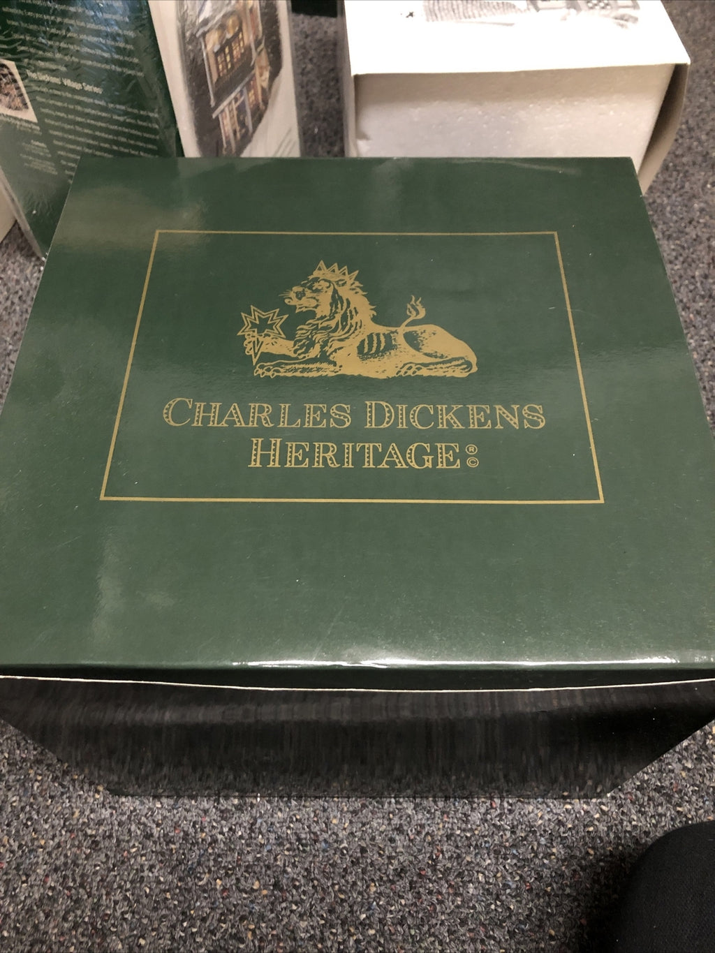 Department 56 Dickens' Village Series The Grapes Inn 57534 5th Edition 1996 VTG0