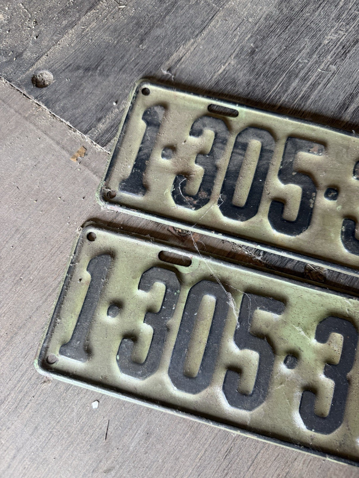 Vintage 1931 Illinois License Plate Pair - Original Matched Set - Ford Model A3