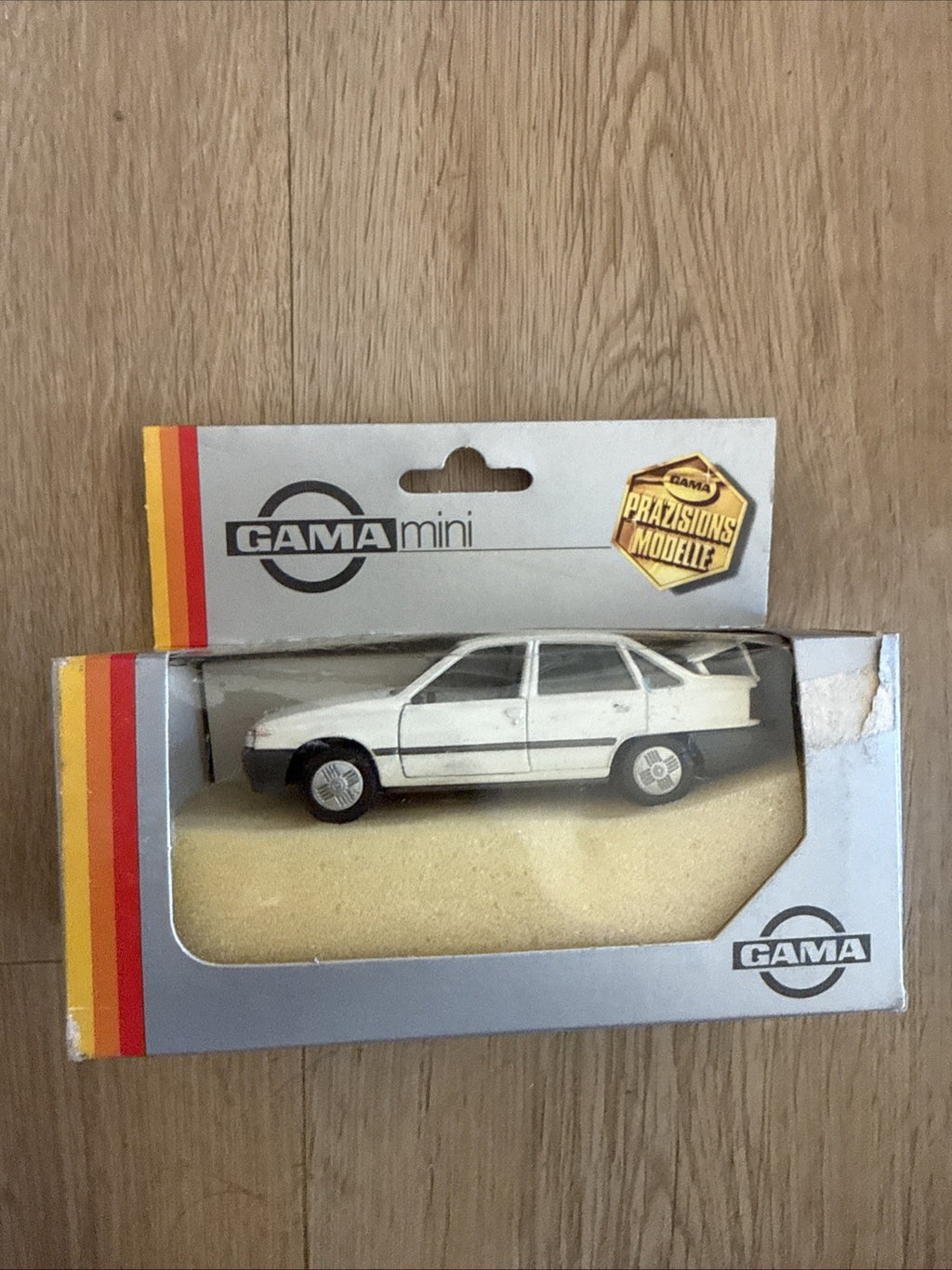 Gama Mini Opel Kadett E GLS Sedan 1:43 Diecast Model Car White New In Box0