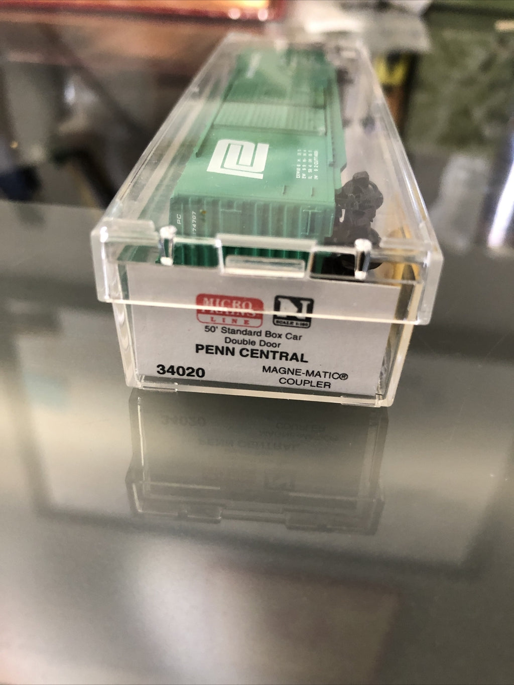 Micro-Trains #34020 - Penn Central/PC - 50' Double Door Box Car1