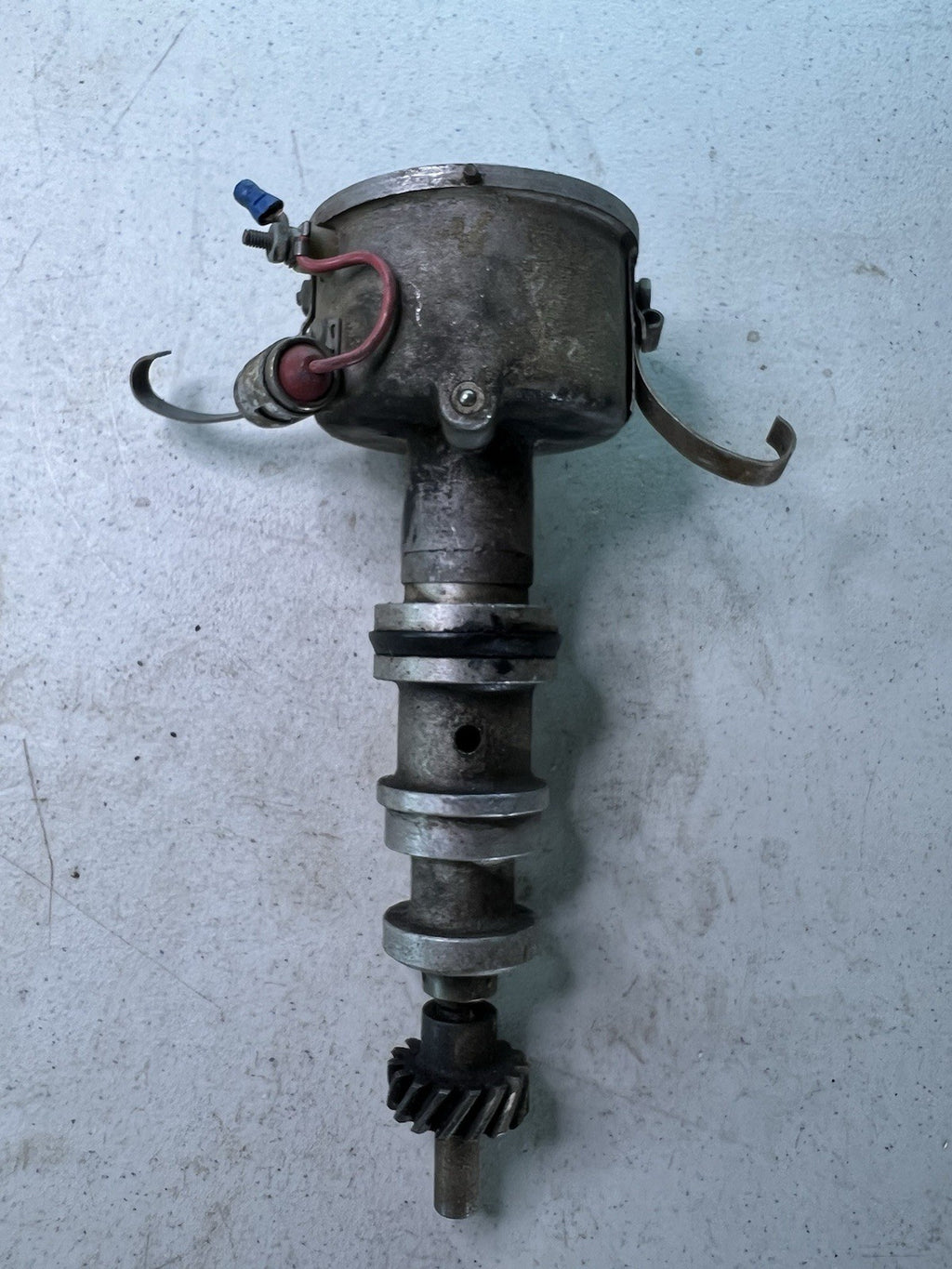 Vintage Mallory Ignition Dual Point Distributor YL-553-HP0