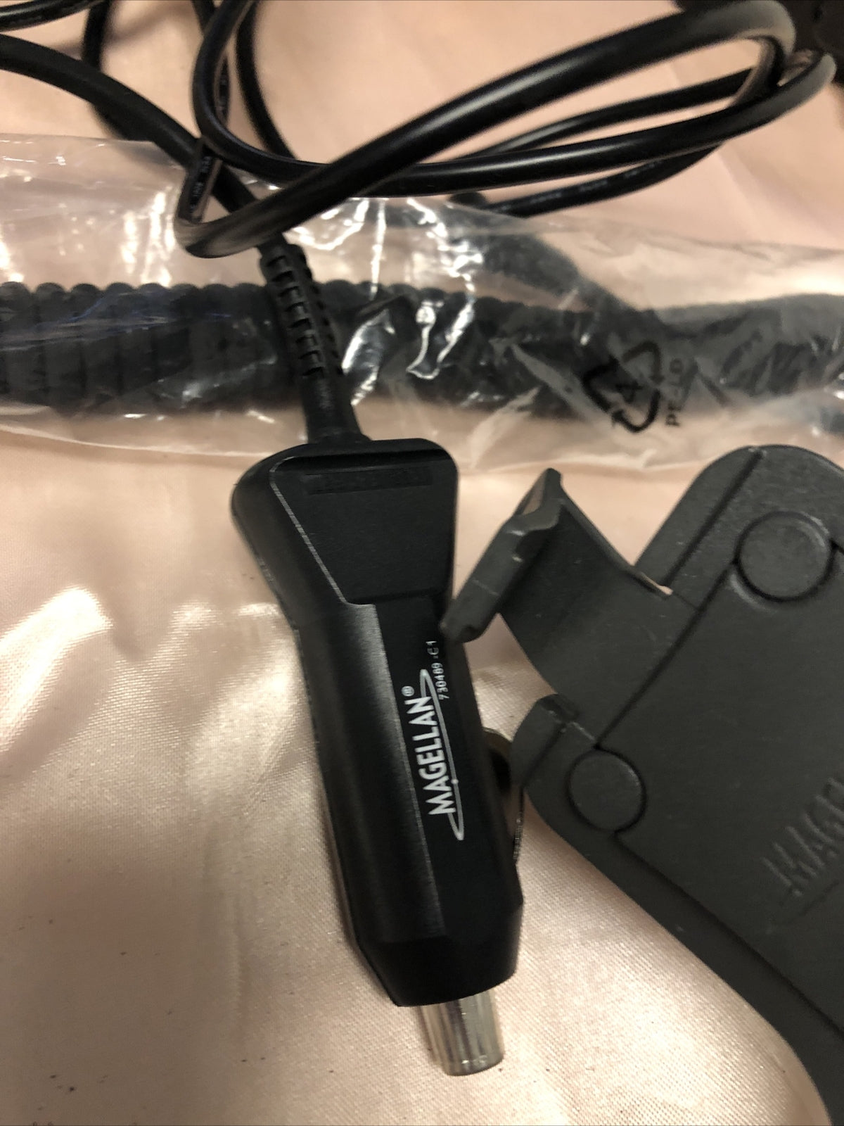 Magellan RoadMate 800 Car Portable GPS Navigator W/ Accessories See Pictures4