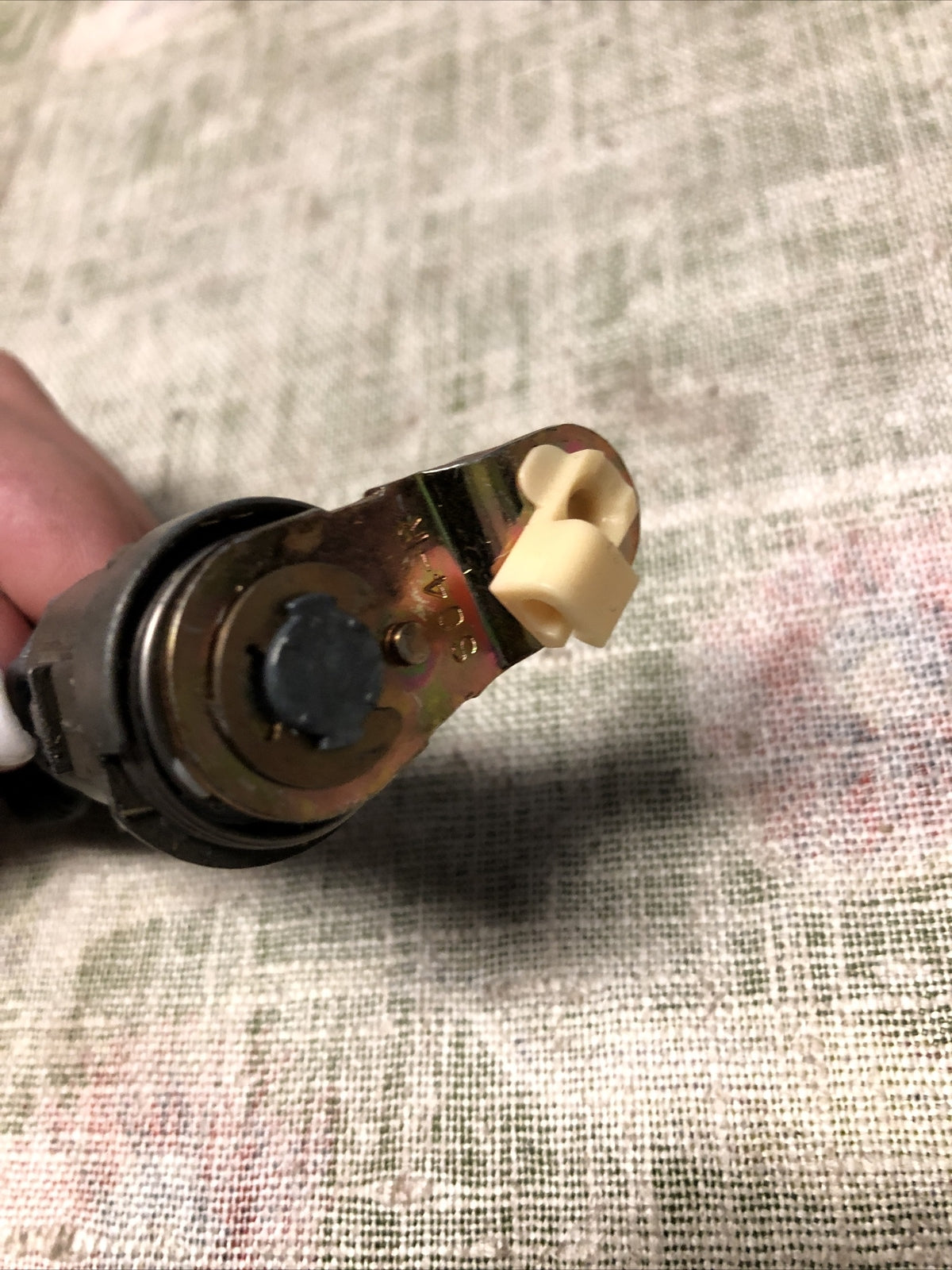 Honda Door Lock W/ 2 Keys SM4R2