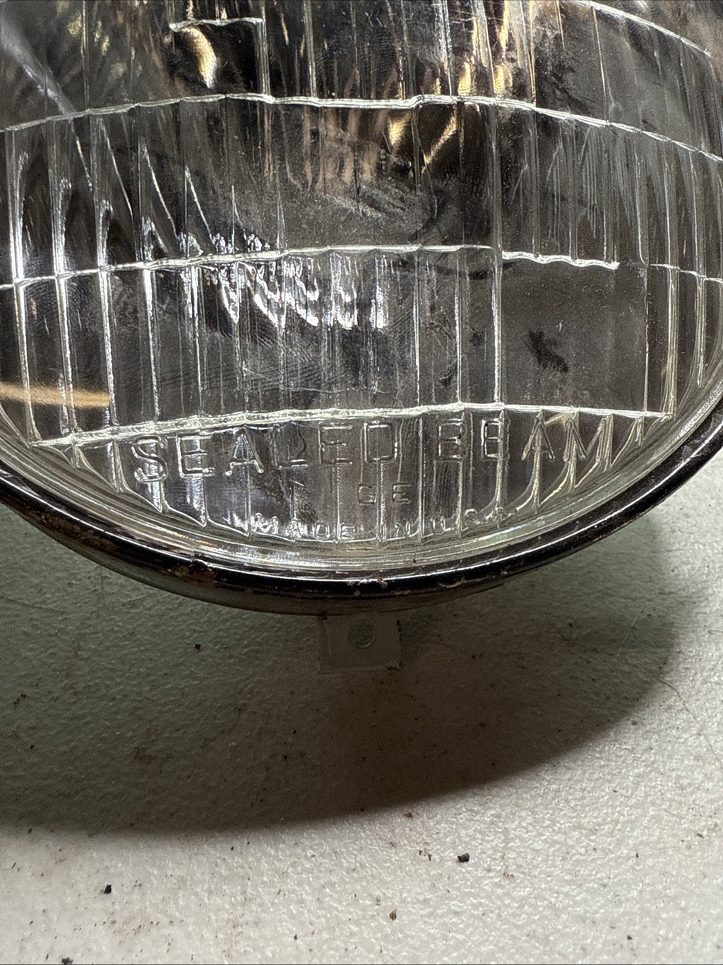 Vintage 4030 Sealed Beam 7” Headlight – Chrome Bezel1