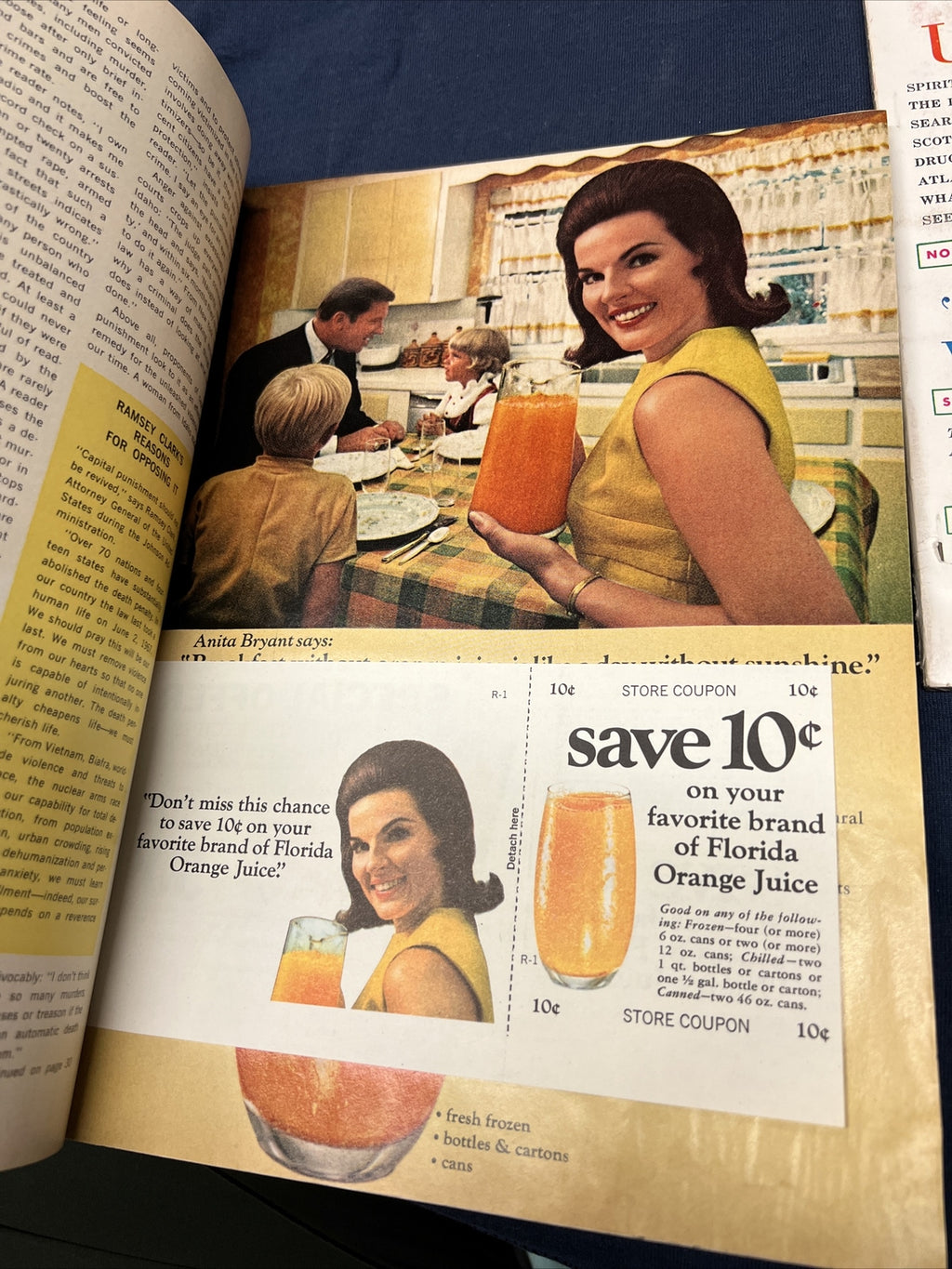 1969 NOVEMBER GOOD HOUSEKEEPING - COSMOPOLITAN JAN 1960 - Vintage Magazines 19608