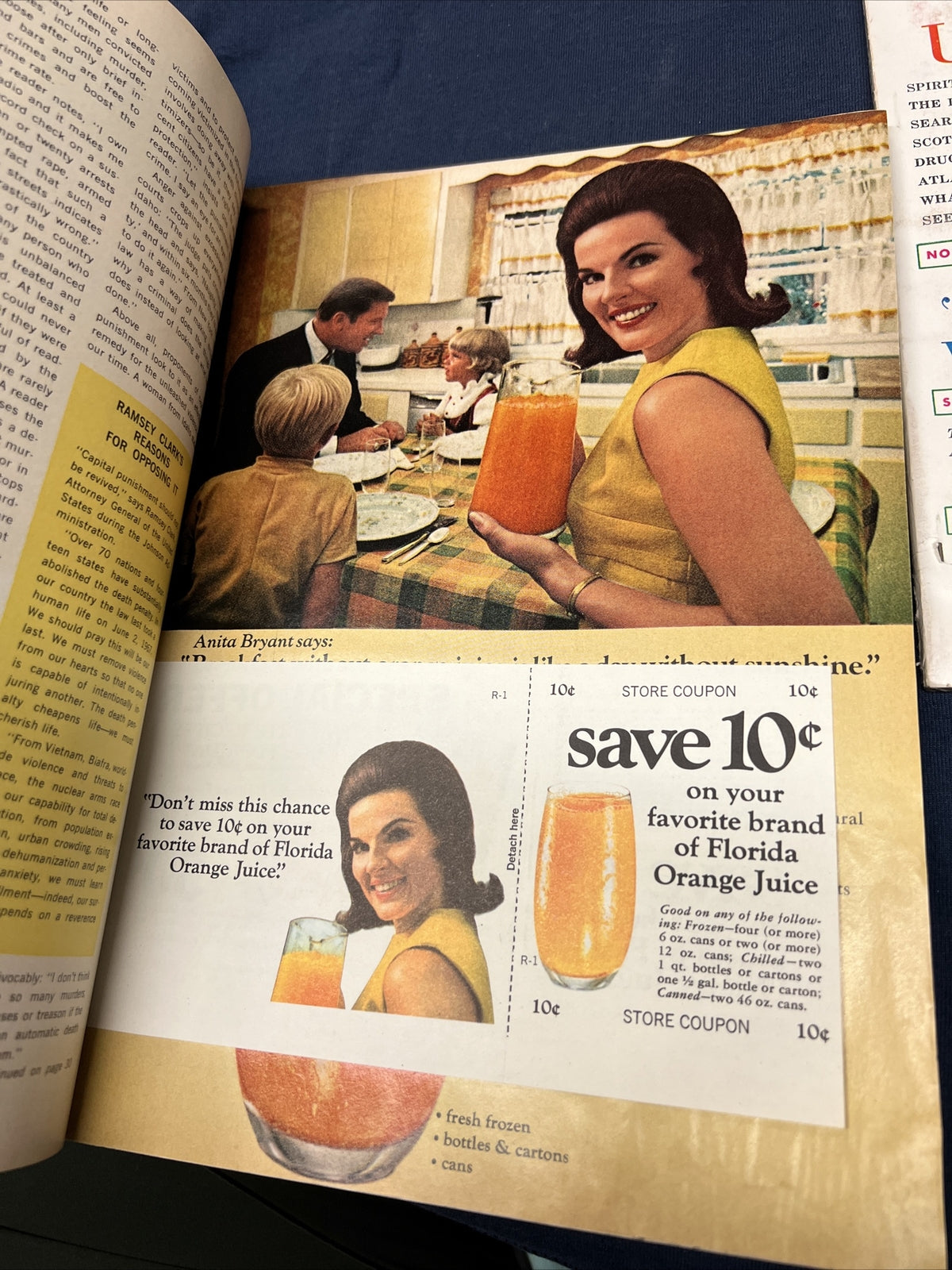 1969 NOVEMBER GOOD HOUSEKEEPING - COSMOPOLITAN JAN 1960 - Vintage Magazines 19608