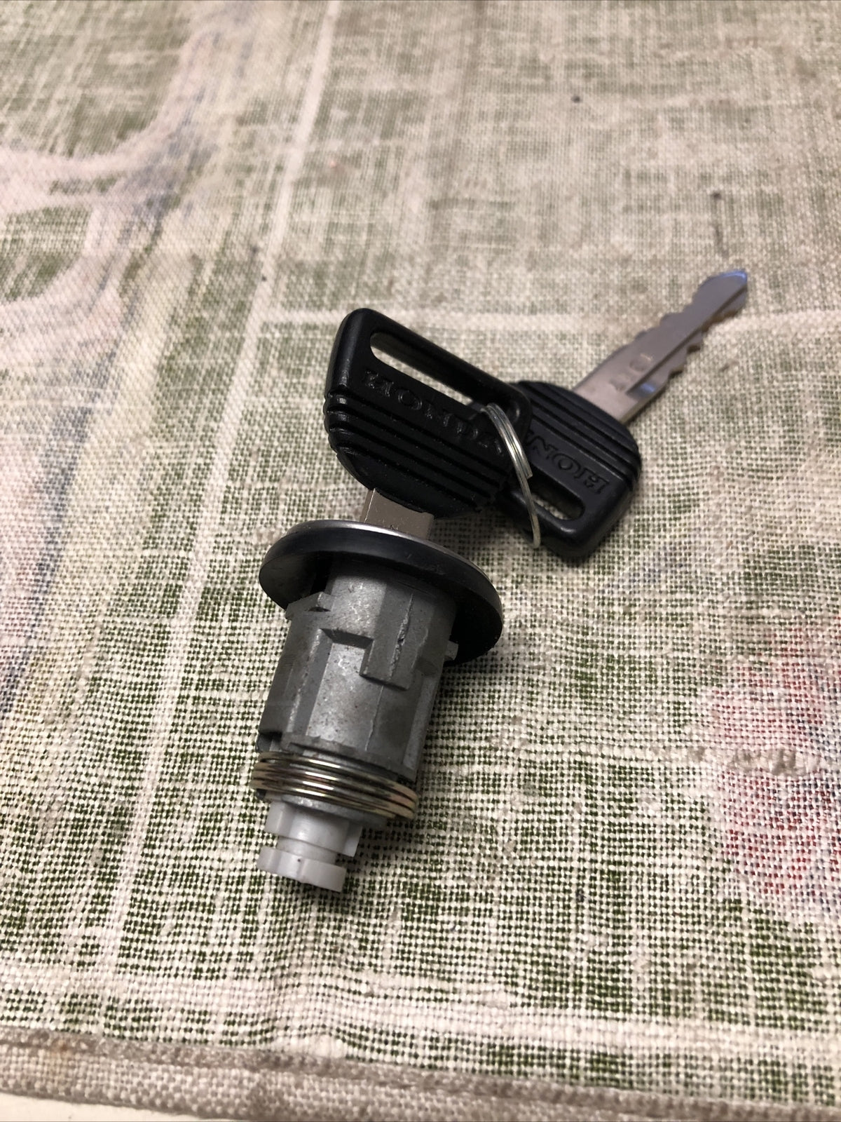 Honda Door Lock W/ 2 Keys K55A2