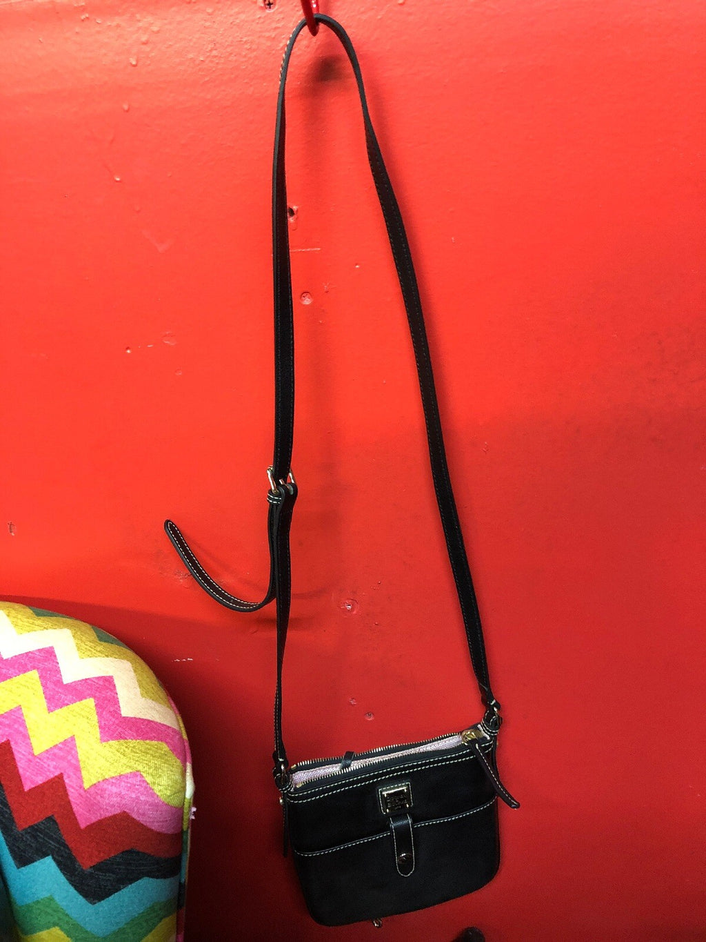 DOONEY & BOURKE Black Pebbled Leather Small Cross-body Swingpack Tote Purse Bag1