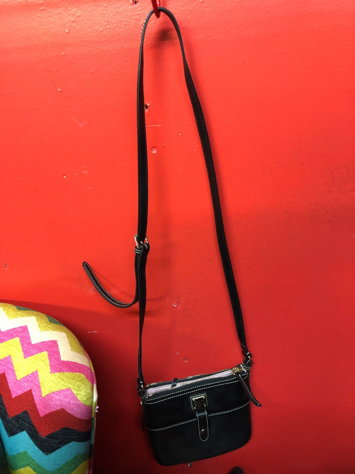 DOONEY & BOURKE Black Pebbled Leather Small Cross-body Swingpack Tote Purse Bag1