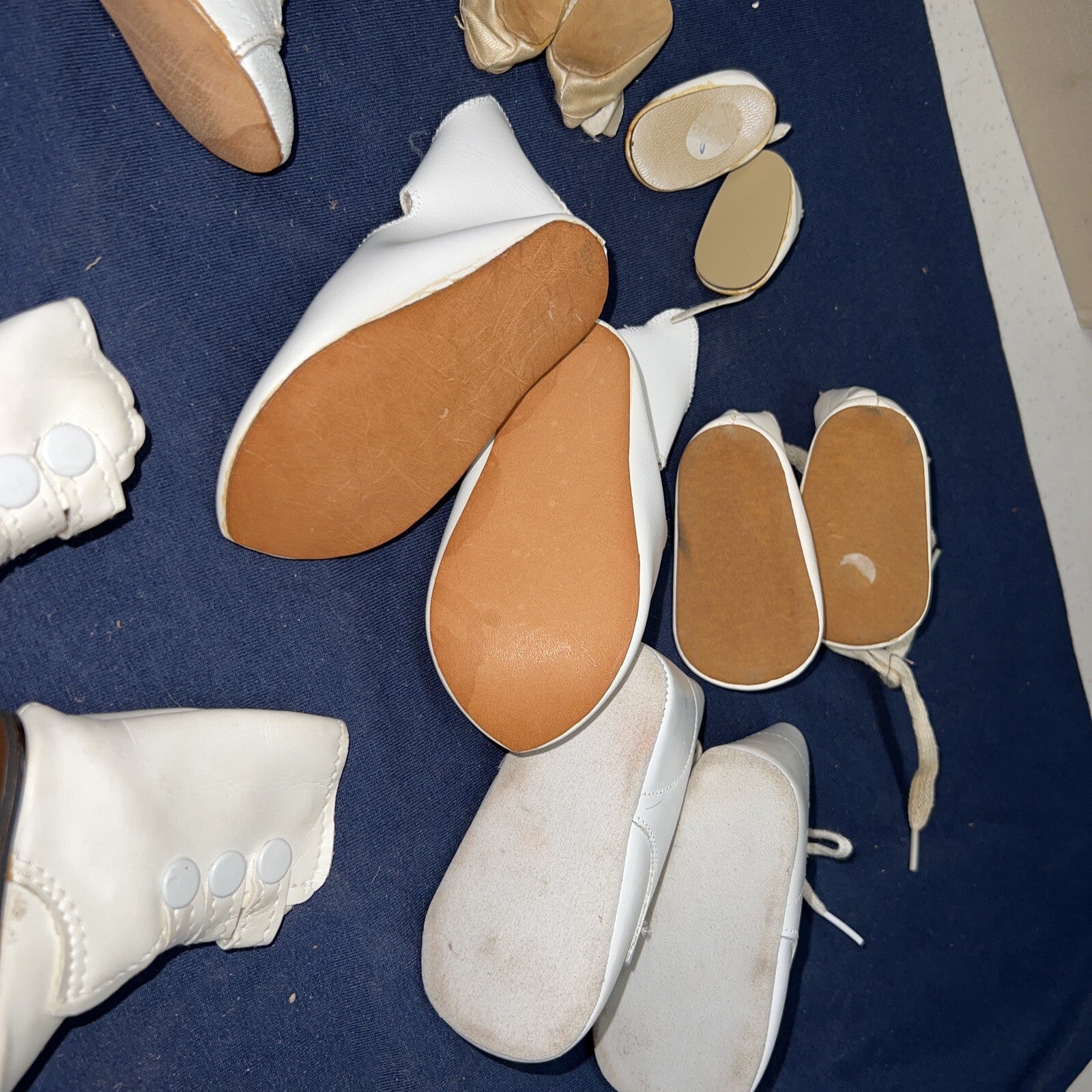 Lot of 7 White / Beige Antique Vintage Doll Shoes Various Size and Condition3