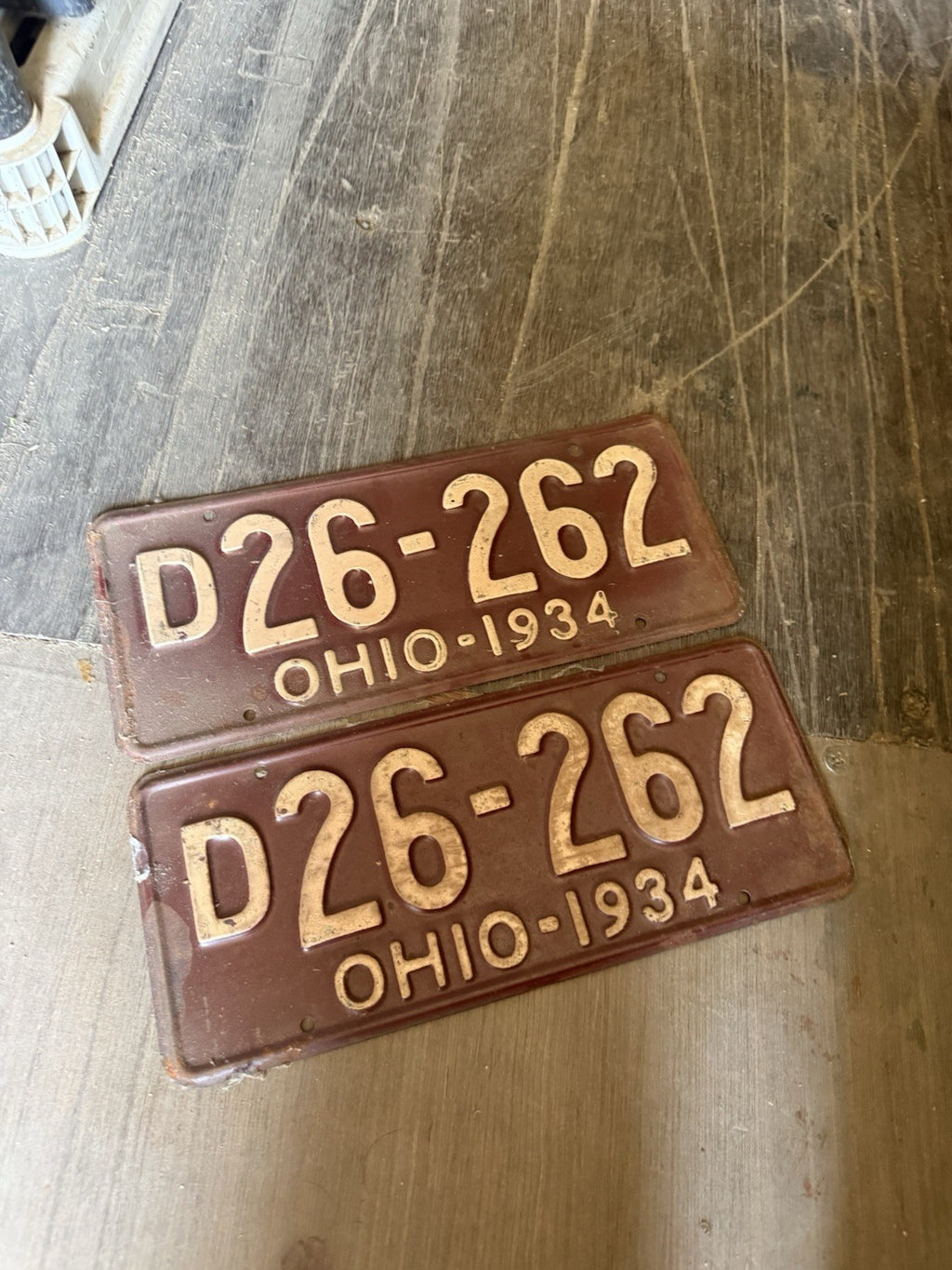 Vintage 1934 Ohio License Plate Matching Pair - Original Maroon & White2