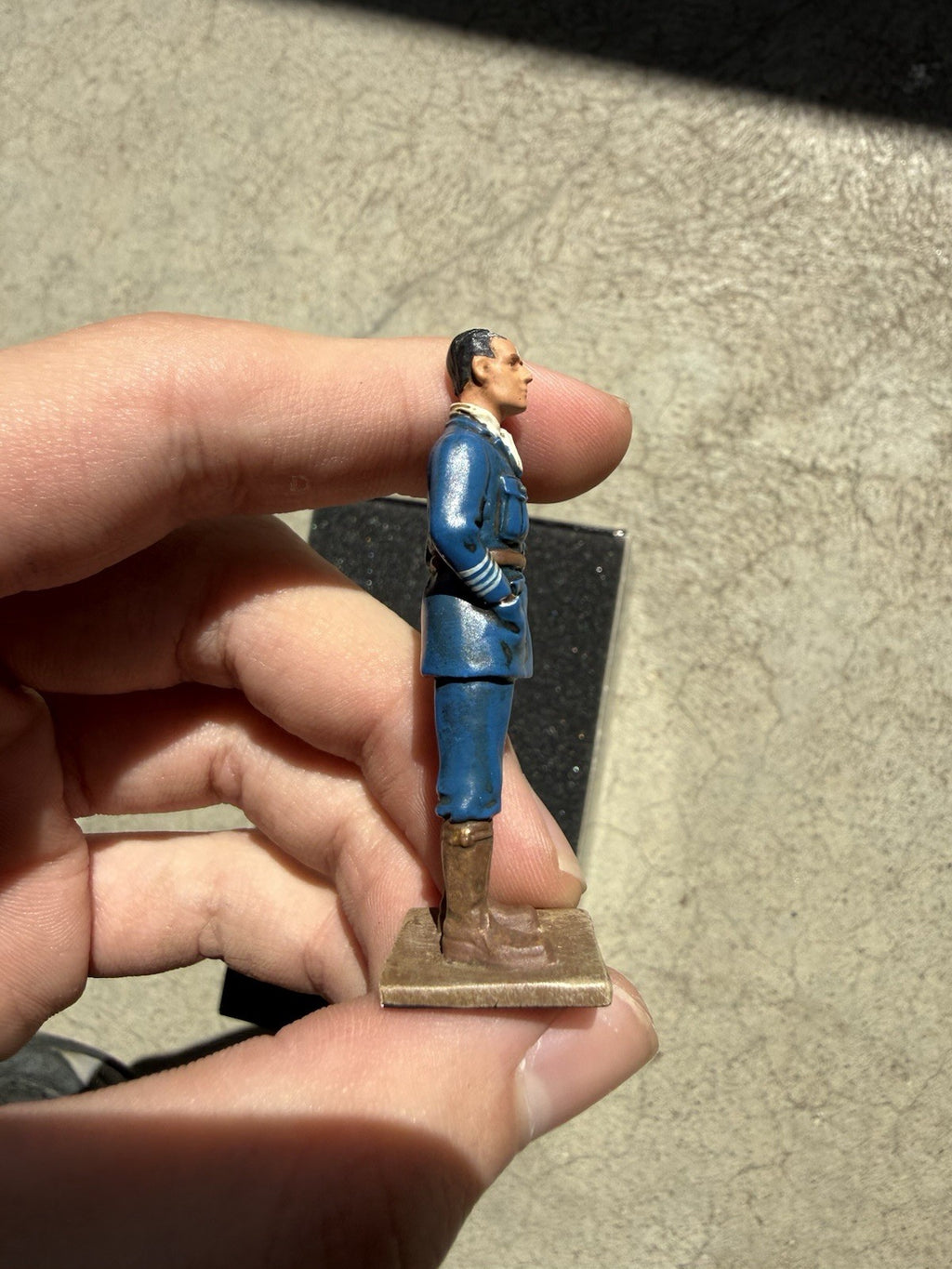 Corgi Forward March 1:32 Douglas Bader RAF Fighter Ace Metal Figure US591174