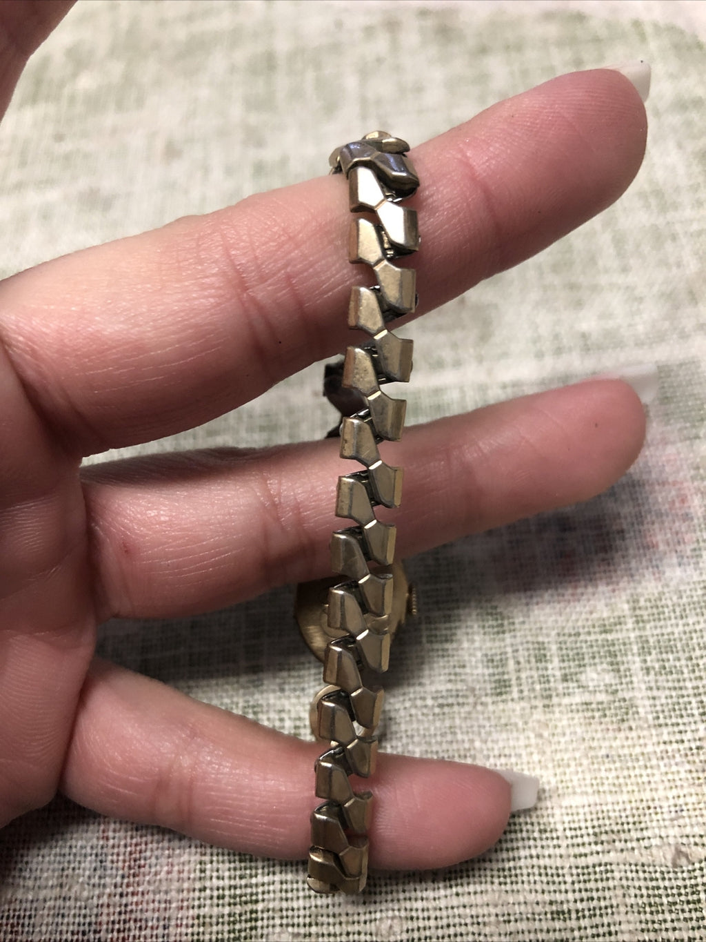 Vintage Bulova Ladie's Watch Cuff Bracelet 10K Gold Filled 318909 Stretchy Band6
