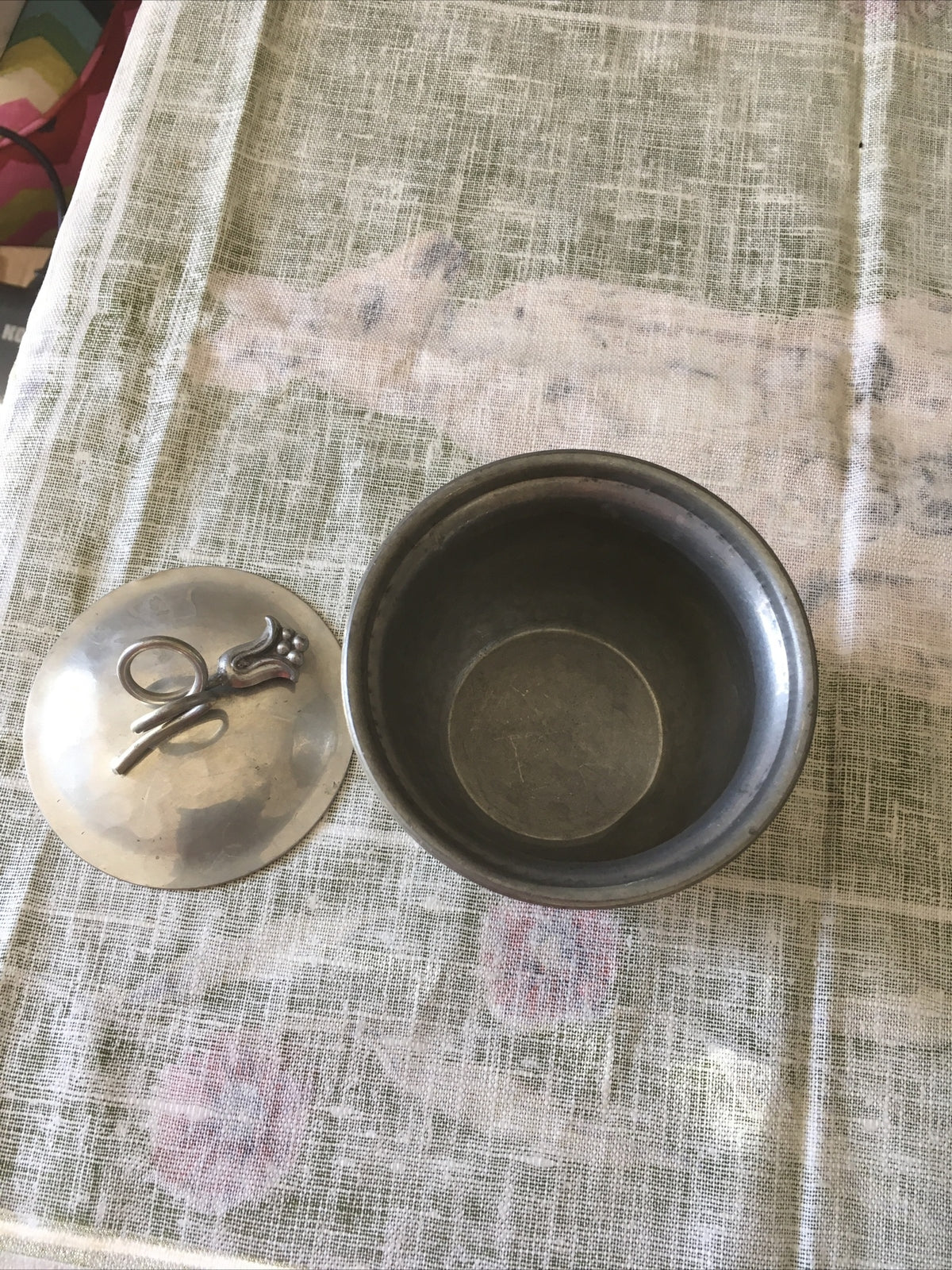 Vintage Hand Hammered Buenilum Pewter 3”x4”1