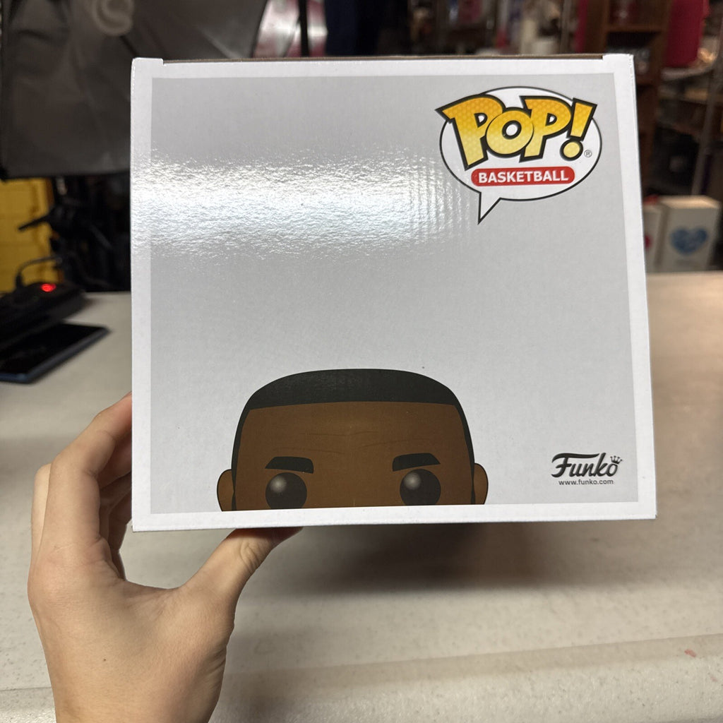 Funko Pop #97 Basketball NBA Lakers Lebron James 23 Yellow Jersey 10” Figure5
