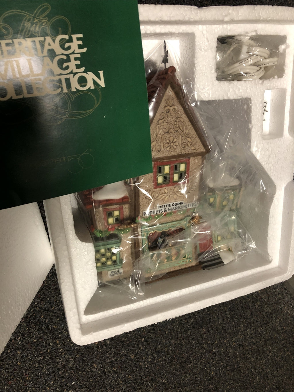 Department 56 DICKENS VILLAGE SERIES NETTIE QUINN PUPPETS & MARIONETTES3