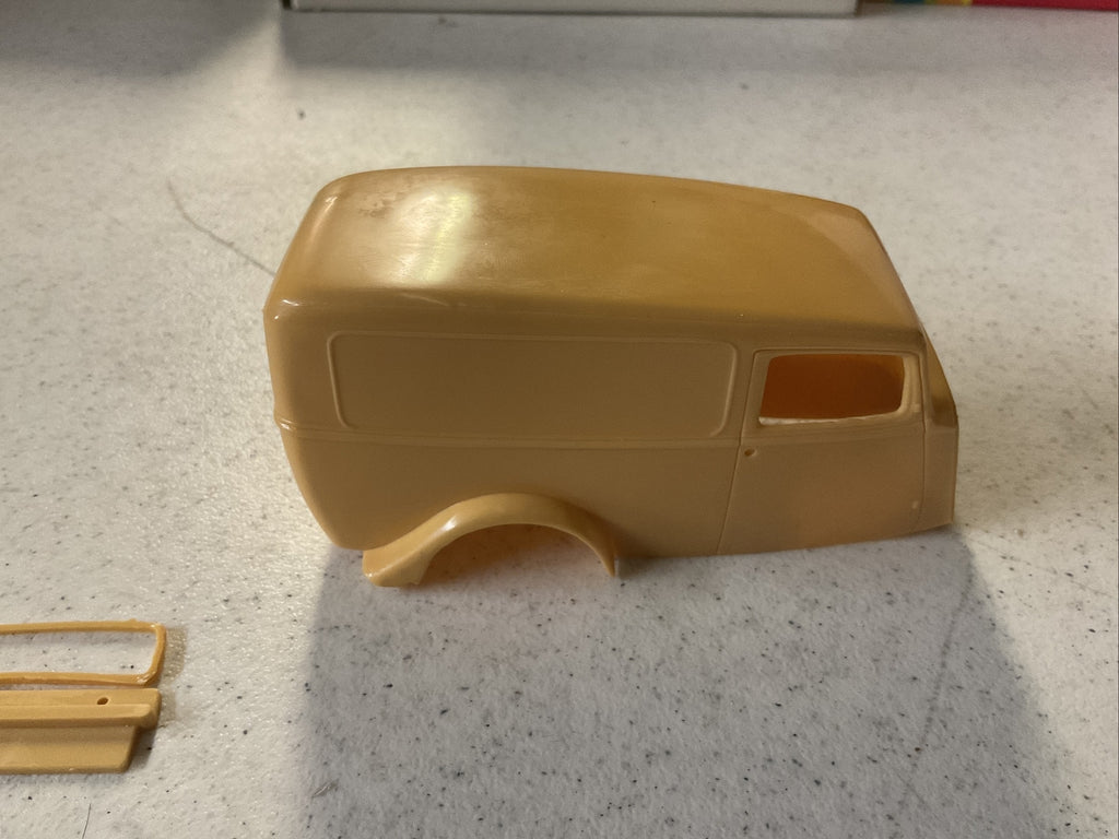 Resin ‘33 Willys Panel Van Body2