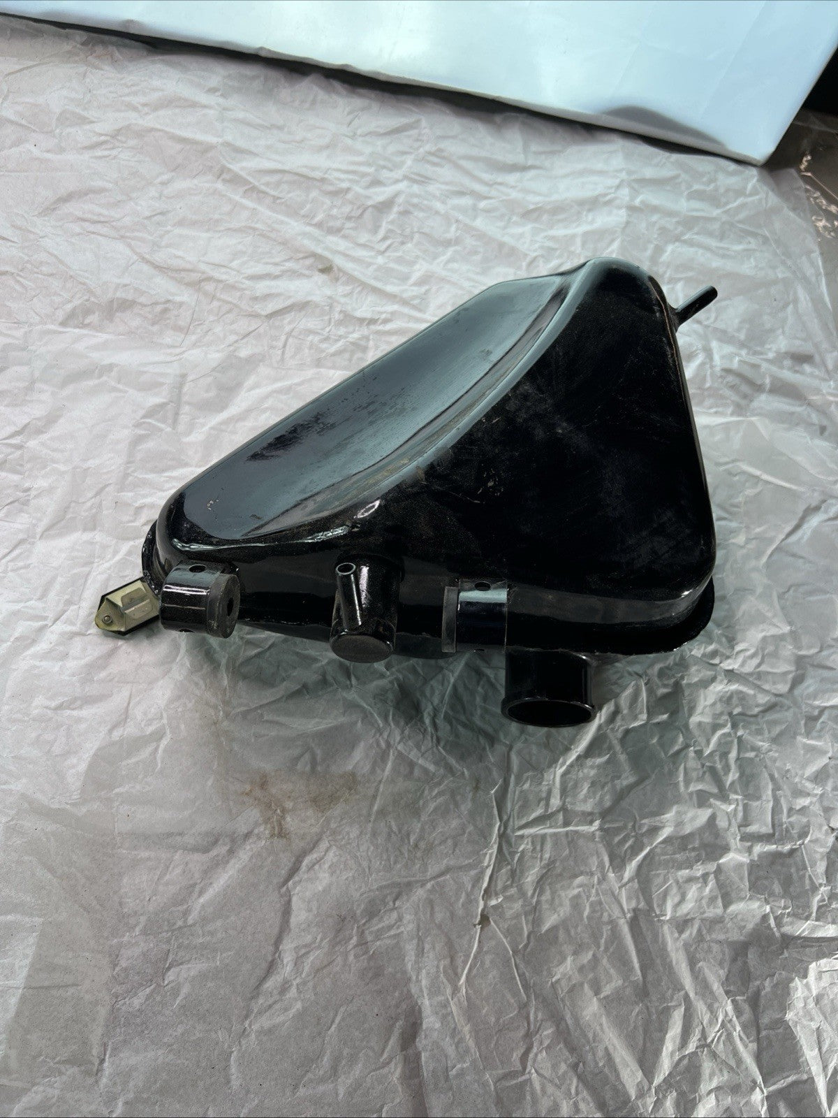 Vintage Motorcycle Oil Tank Reservoir – Black Metal4