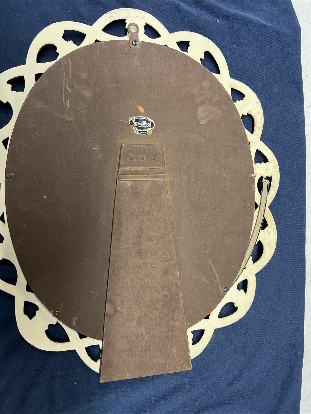 Vintage White Syroco Wood Oval Mirror Syracuse NY 15.5”3