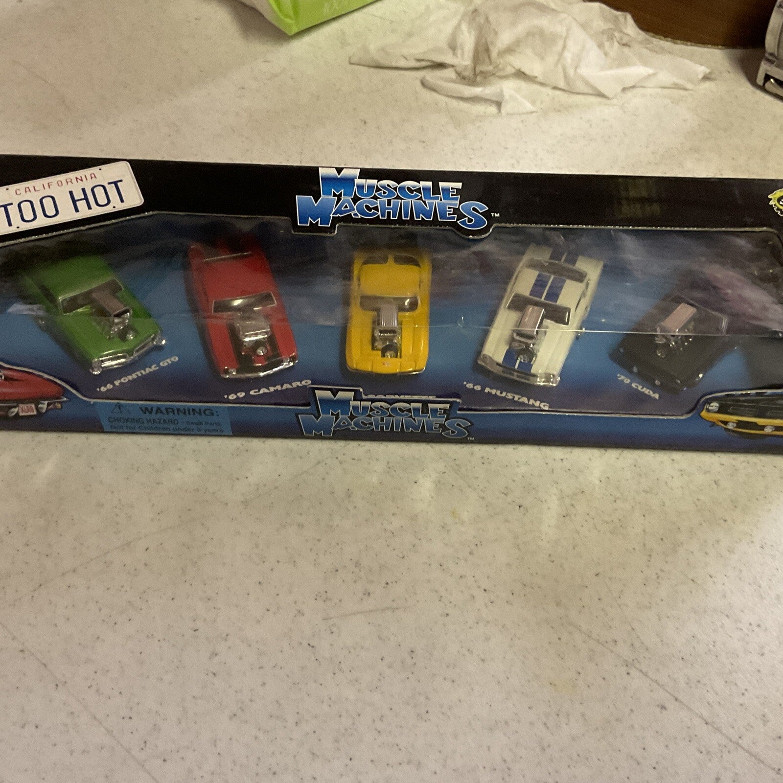 Muscle Machines California Too Hot 5 Car Set 1/64 Scale0