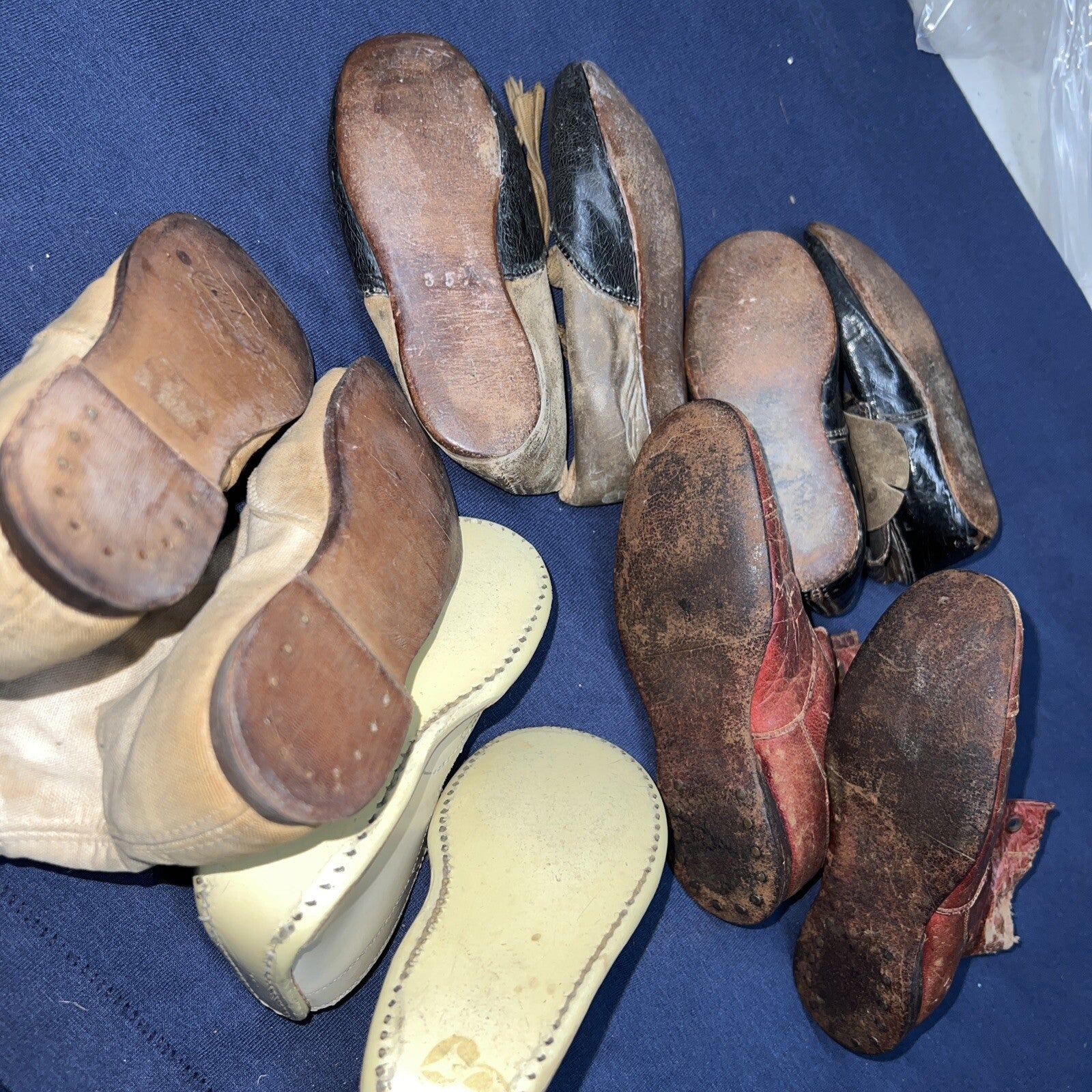Lot of 5 Antique 1800’s Doll Shoes Various Size and Condition7