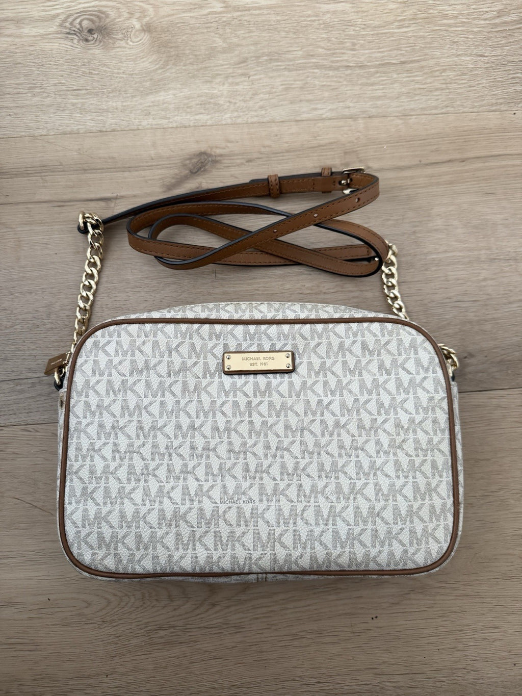 Michael Kors Jet Set Item Large Crossbody Vanilla/Acrn0