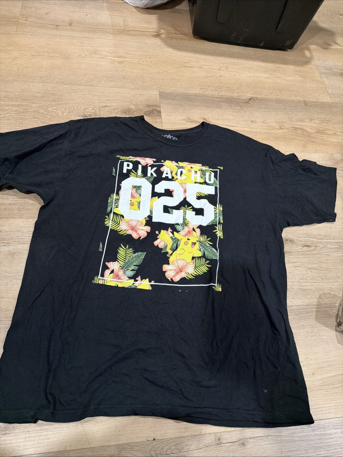 Vintage POKEMON Short Sleeve T Shirt Aloha Floral Pikachu Mens Size XL1