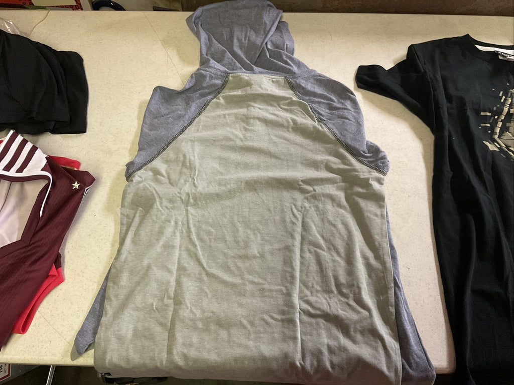 Volcom Men’s Lot Of 2 Size Small7