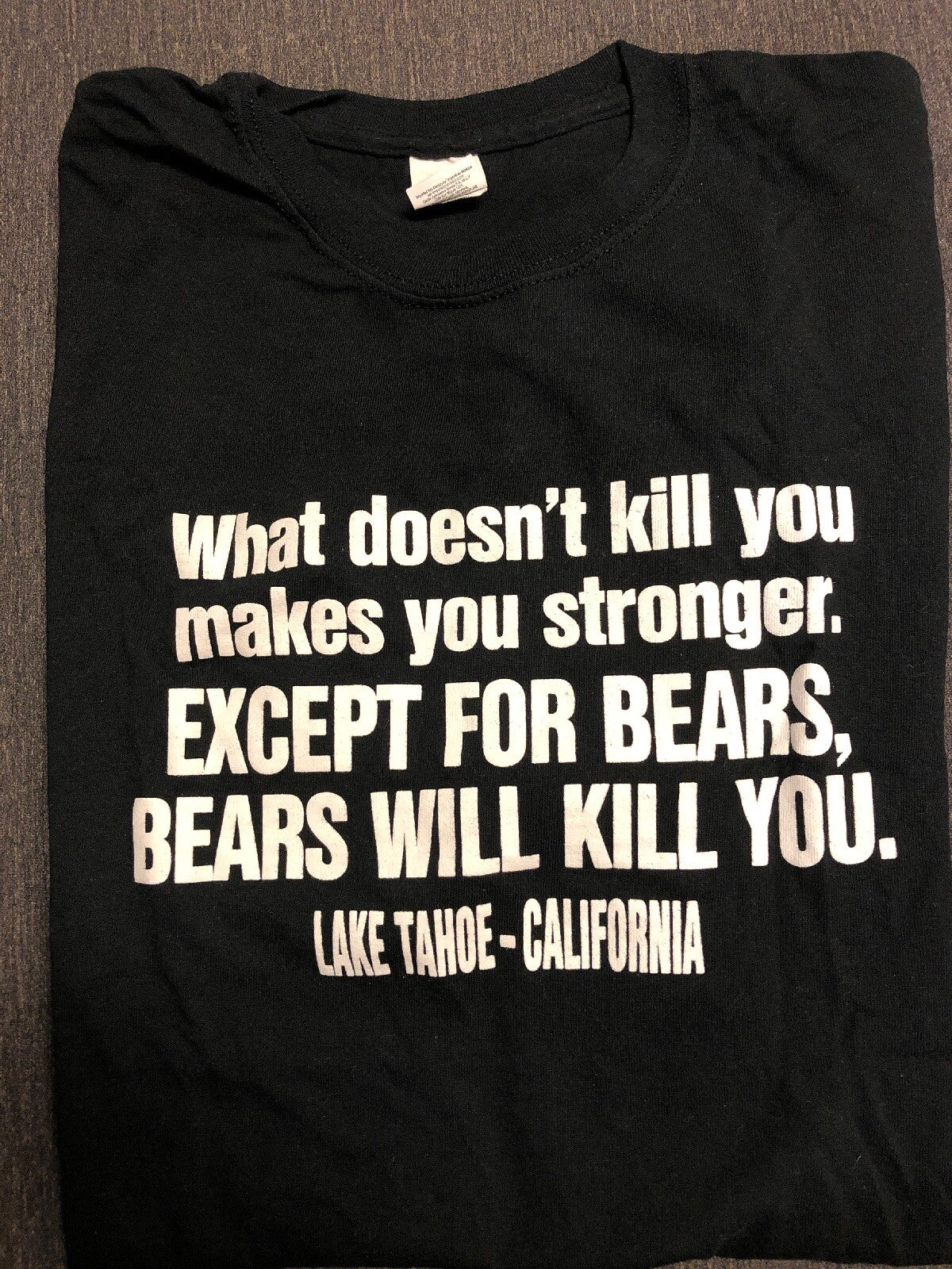 Gildan Mens What Doesn’t  Kill You Makes You Stronger Shirt Size L Black0
