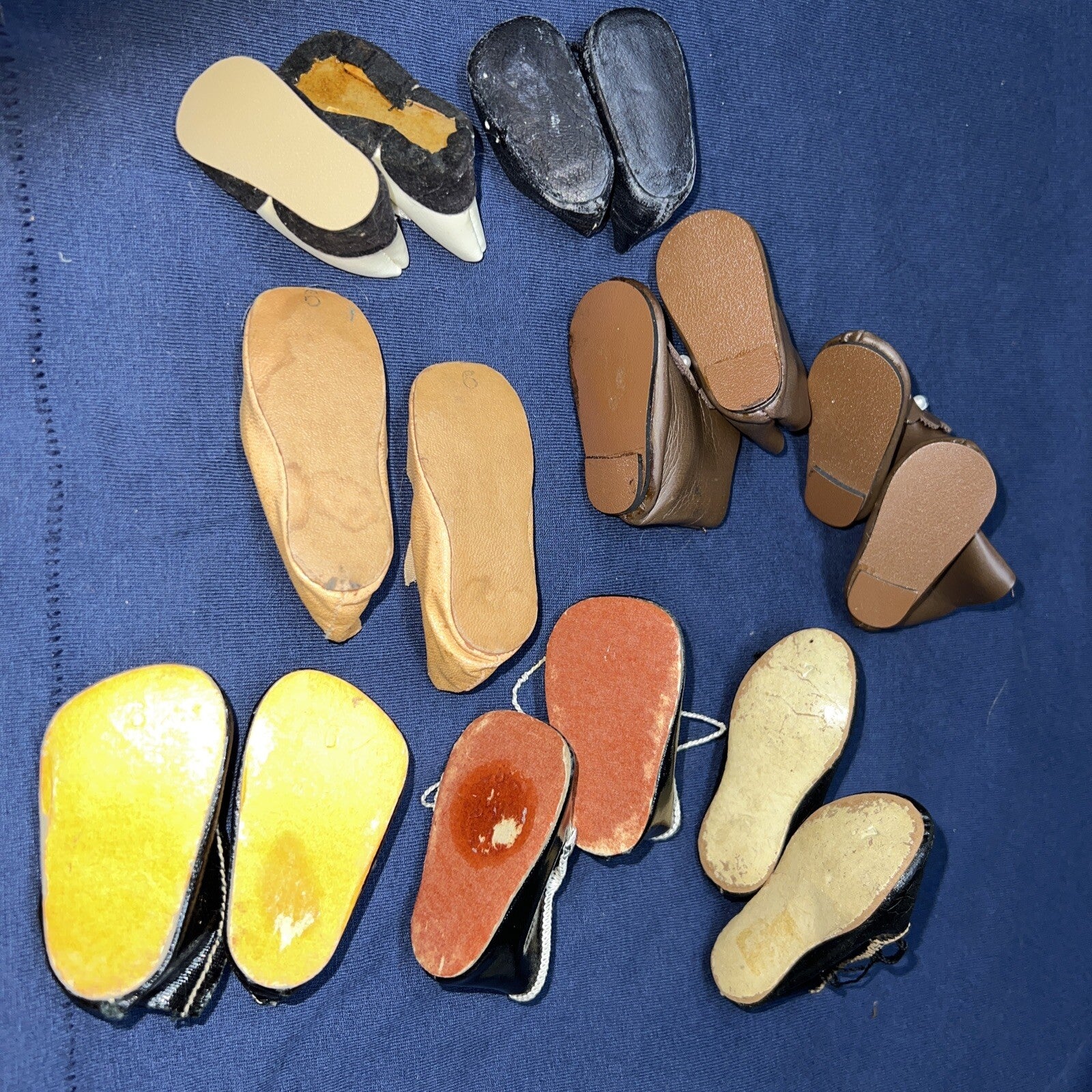 Lot of 6 Antique and Vintage Doll Shoes Unique Various Conditions Similar Sizes4