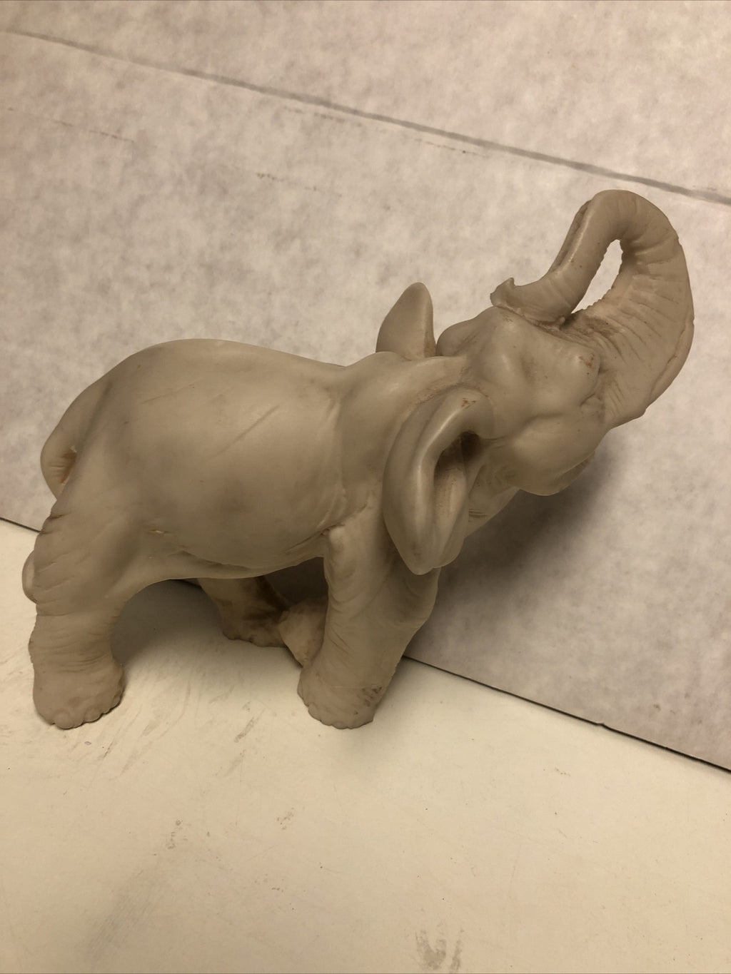 Vintage Elephant Statue Figurine 7”x8”2