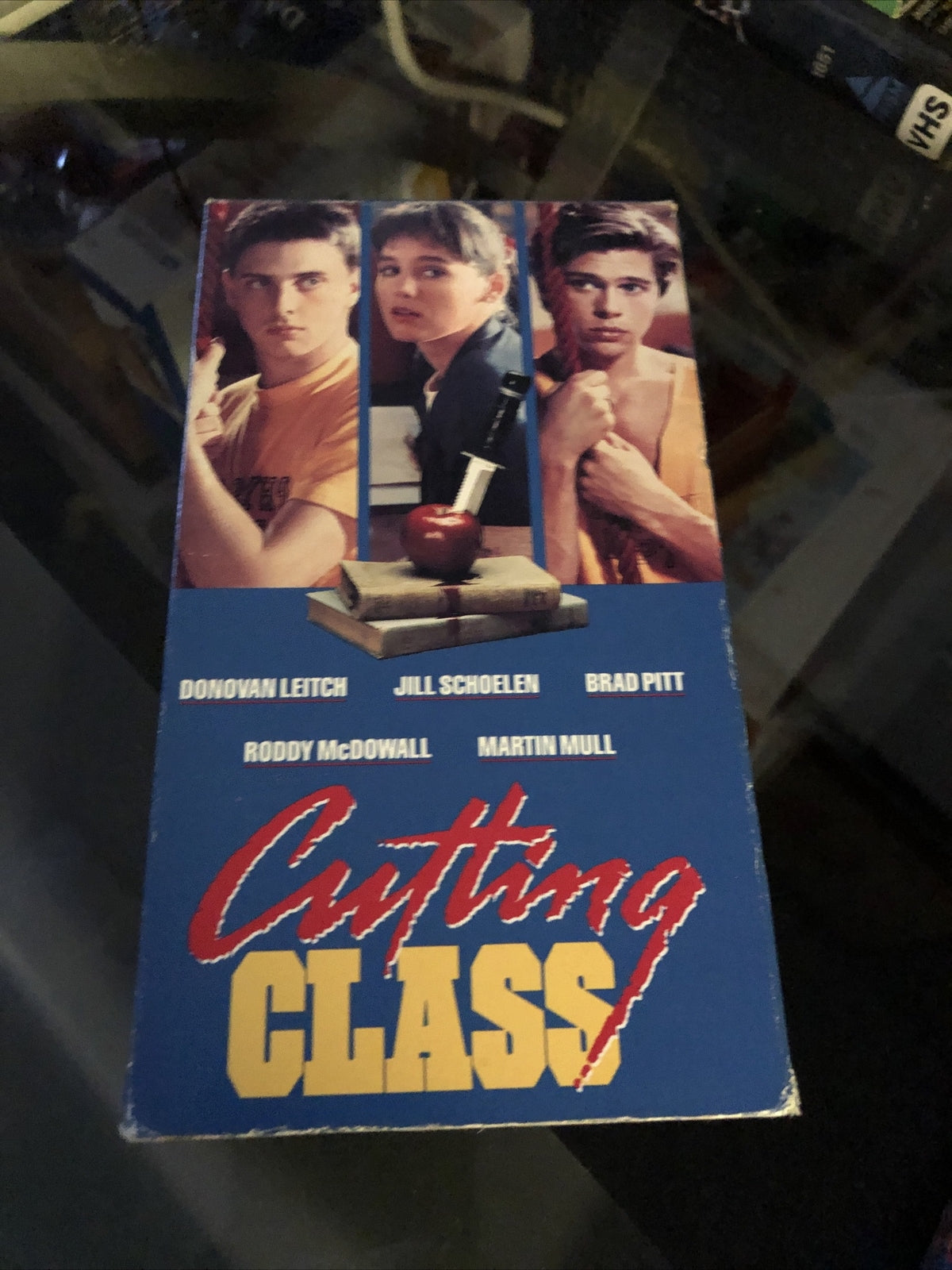 CUTTING CLASS, BRAD PITT, JILL SCHOELEN ,DONOVAN LEITCH, VHS , 19880