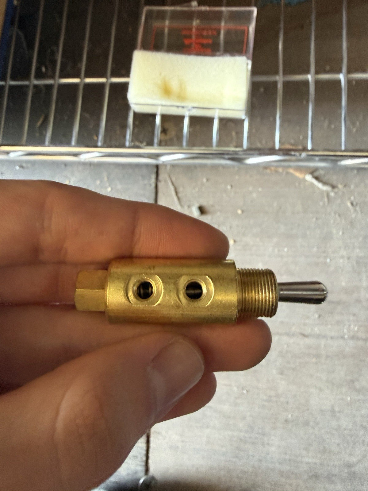 Clippard Minimatic Pneumatic Toggle Valve Brass Body Manual Switch Valve NOS6
