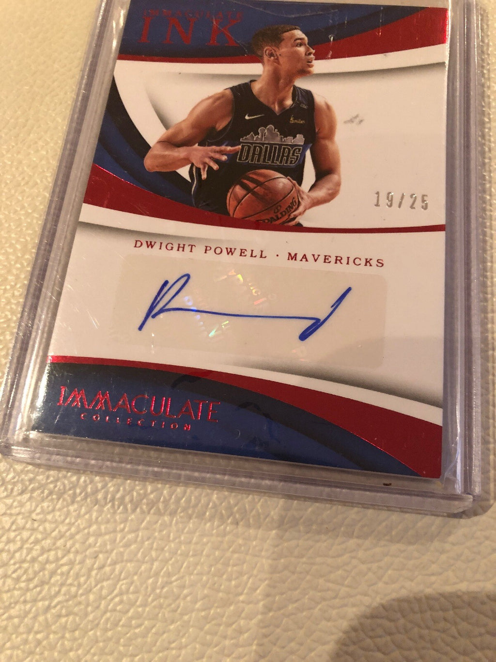 2017-18 Panini Immaculate DWIGHT POWELL Ink Auto #/25 Mavericks Autograph Red2
