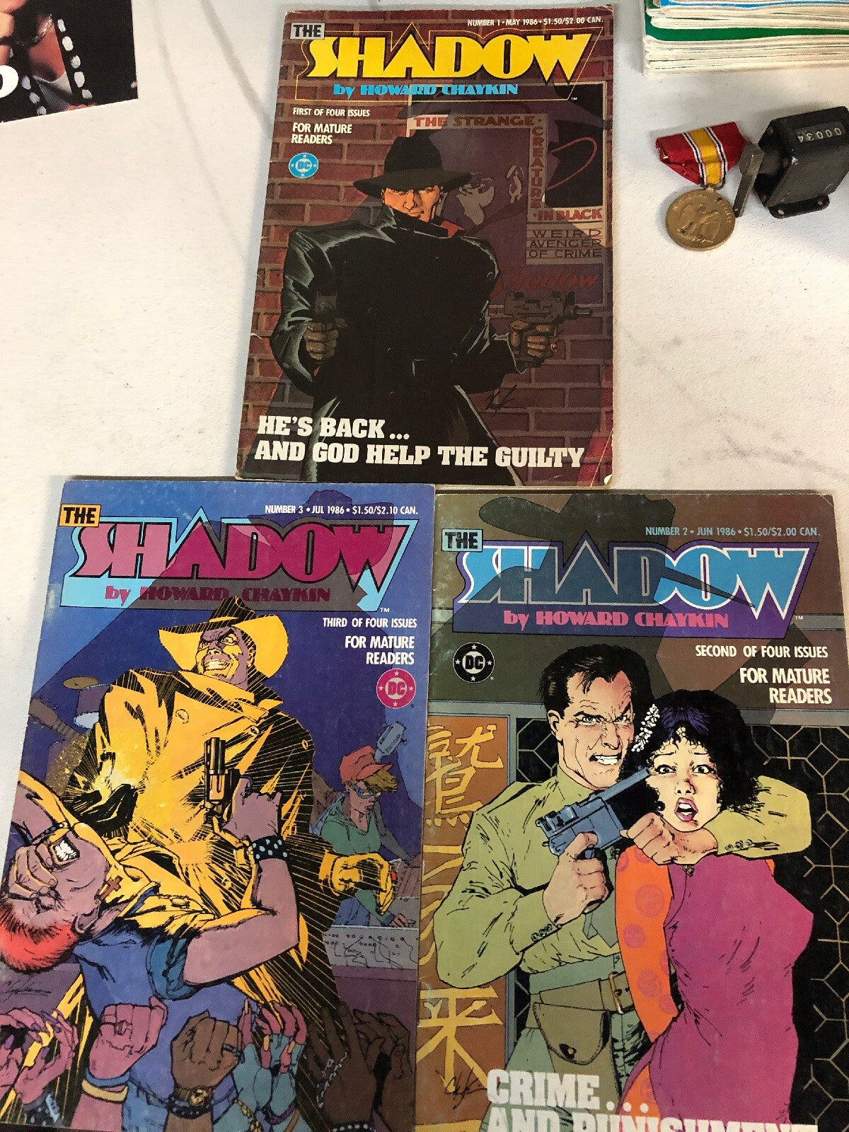 The Shadow: Lot Of 4 by Chaykin, Howard in Used - DC COMICS 19860