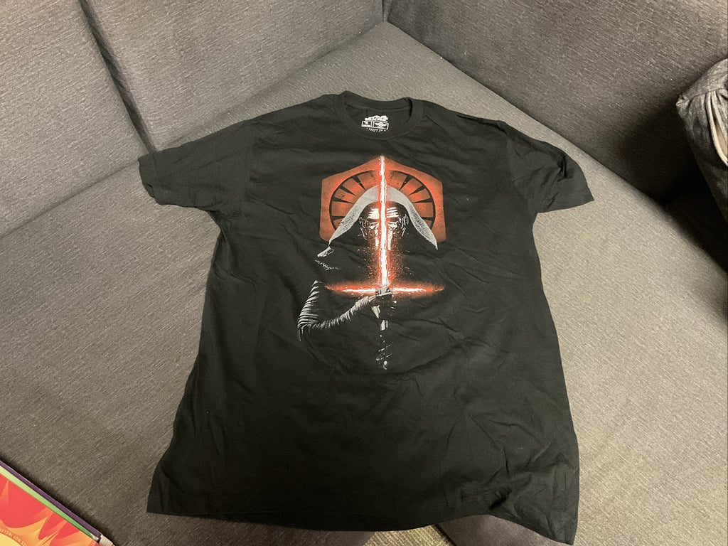 Mad Engine Star Wars A Force Awakens Kylo Ren Men's XL T-Shirt.0