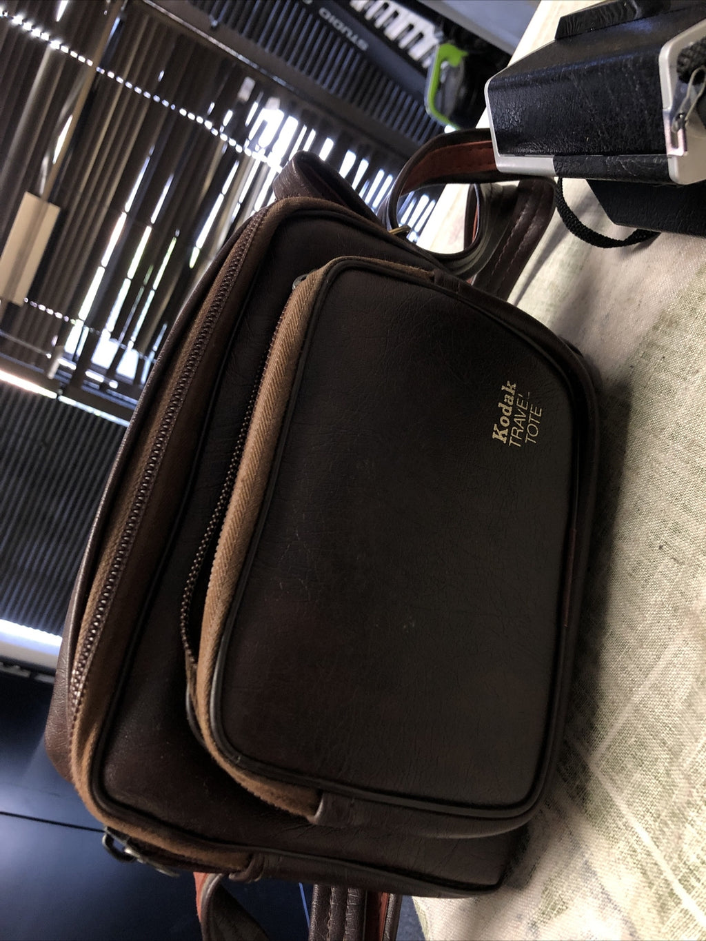 Vintage Kodak Movie Camera Kodak Ektar 9mm With Bag4