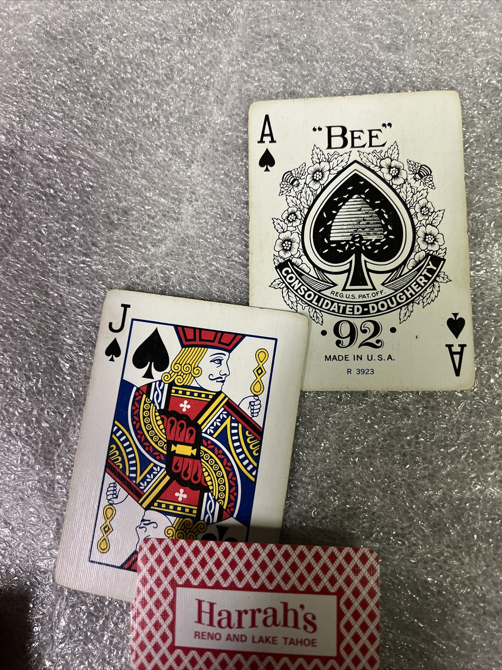 Vintage Club STAMP BEE DIAMOND BACK No. 92 Club Playing Cards Harrah’s Reno7
