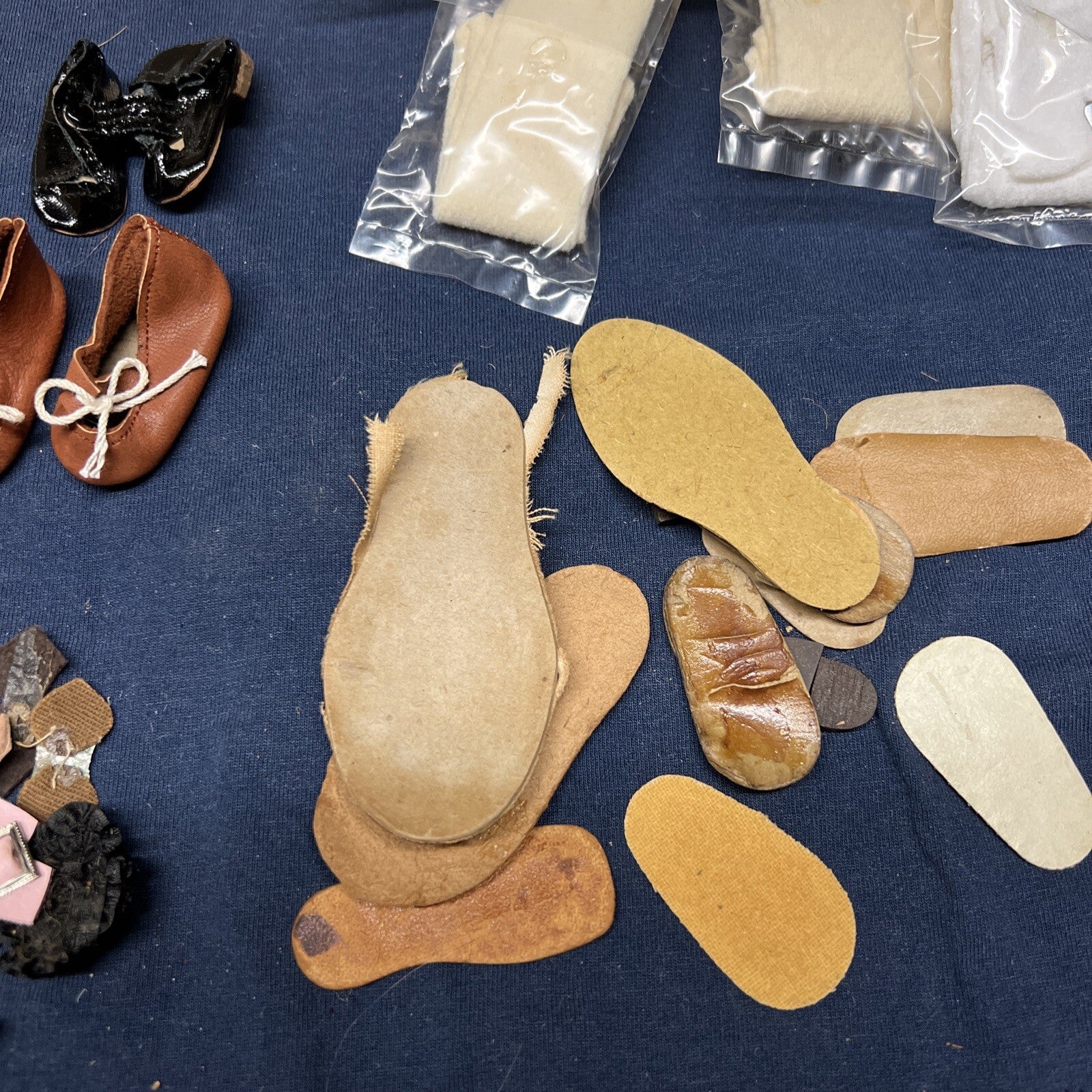 Lot of Antique Vintage Shoes And Shoe Parts / Accessories/ Socks4