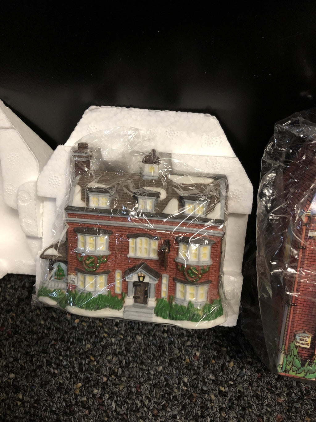 Department 56 Charles Dickens Heritage Gads Hill Place Ornament Edition 19972